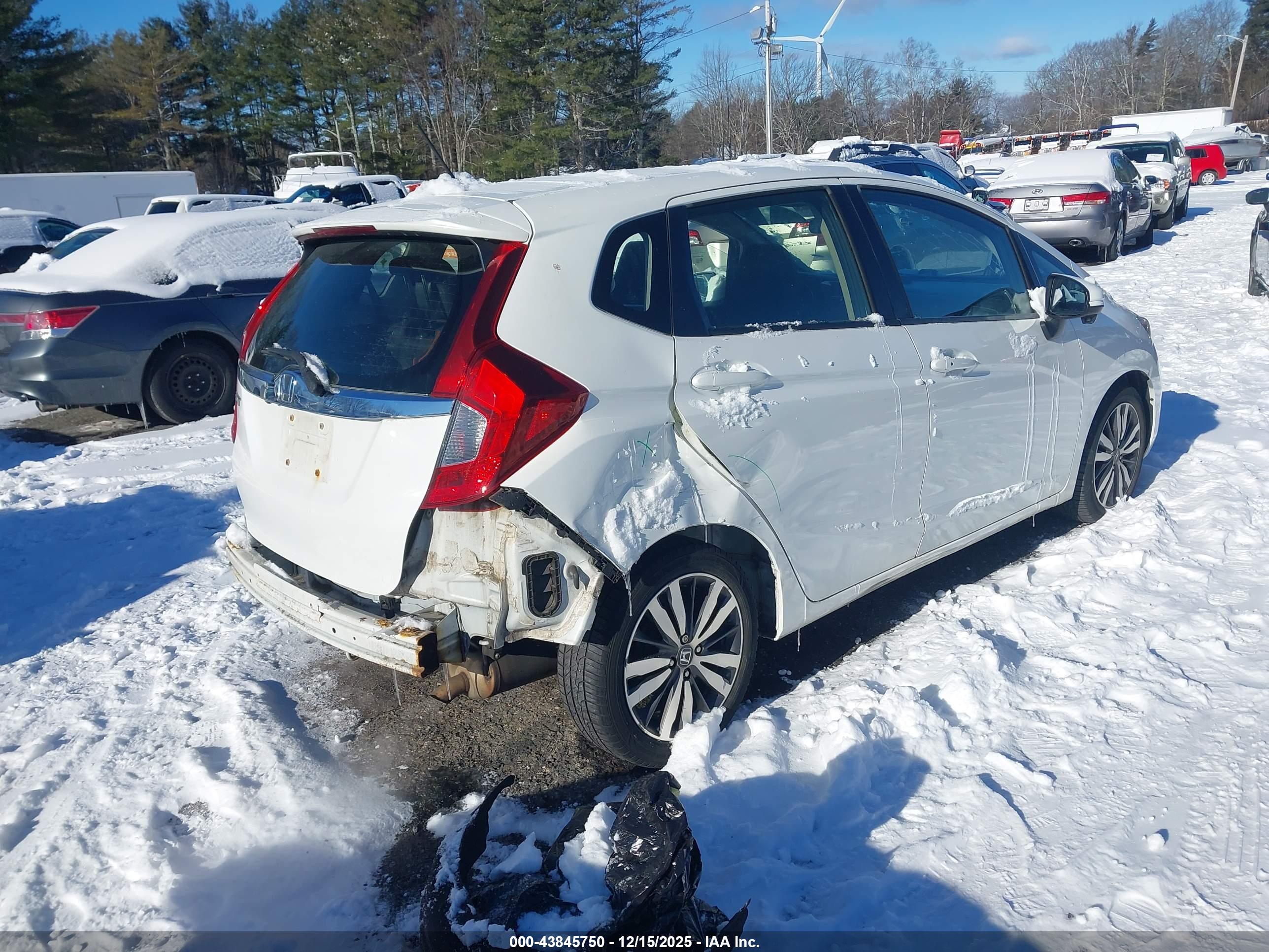 HONDA FIT image 4