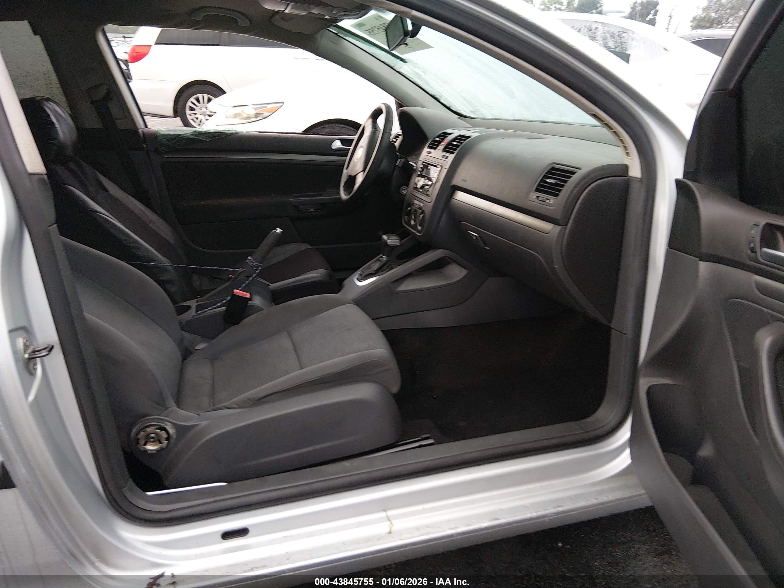 VOLKSWAGEN RABBIT image 5