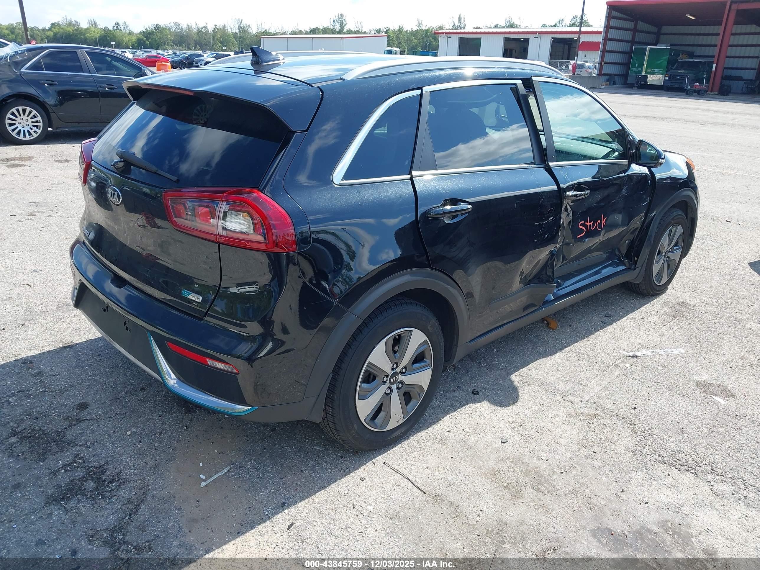 KIA NIRO image 4