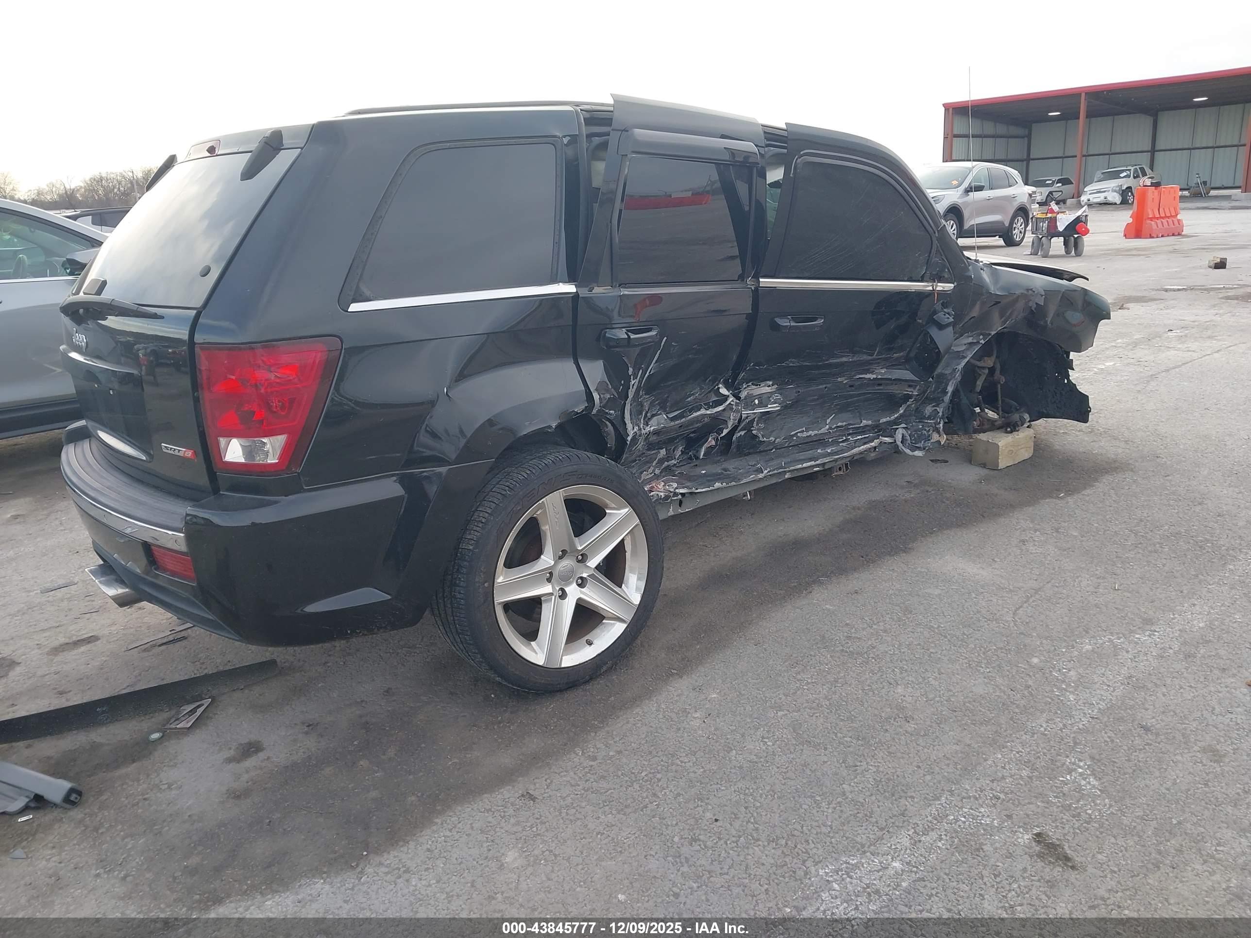 JEEP GRAND image 4