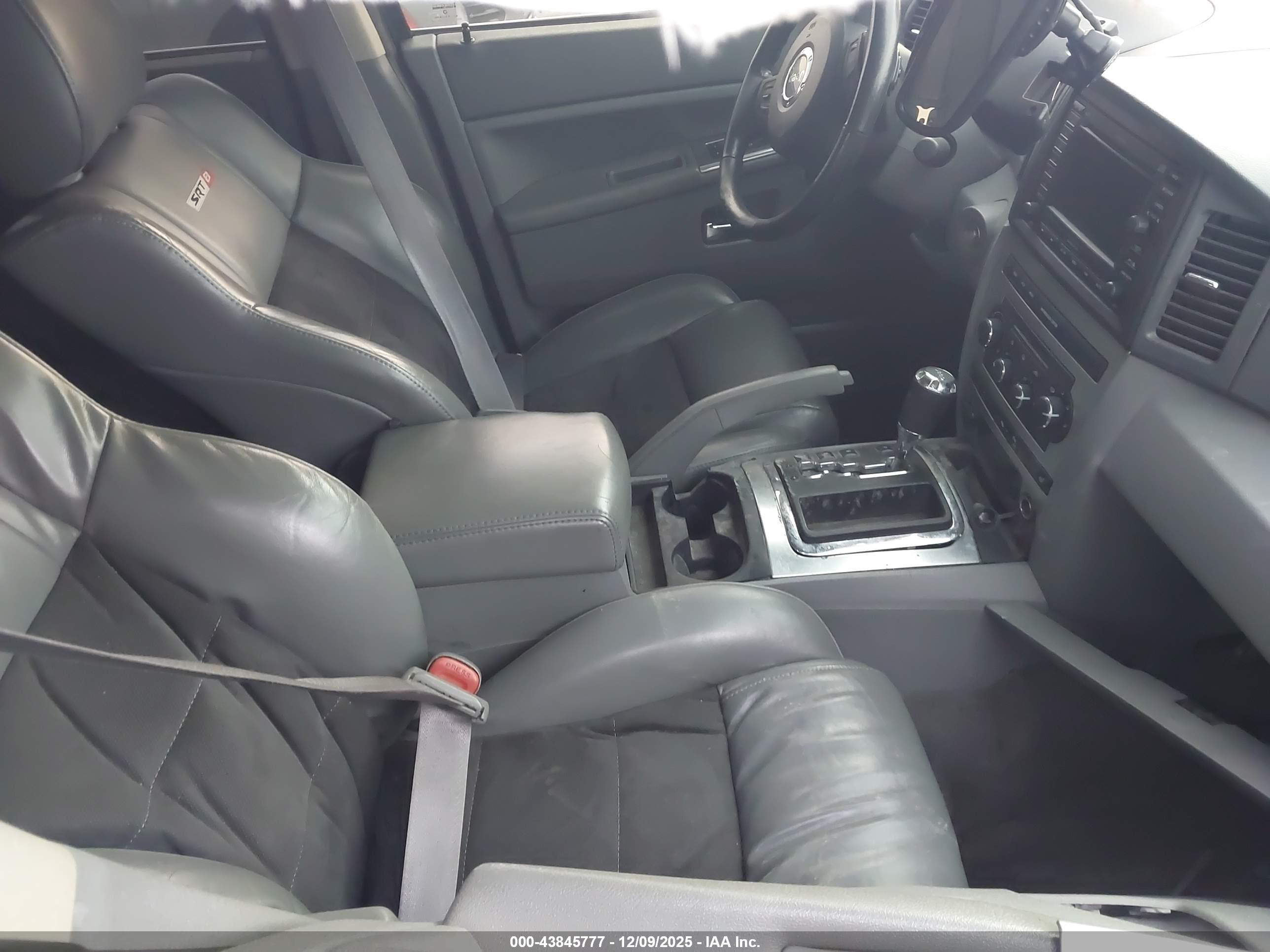 JEEP GRAND image 5