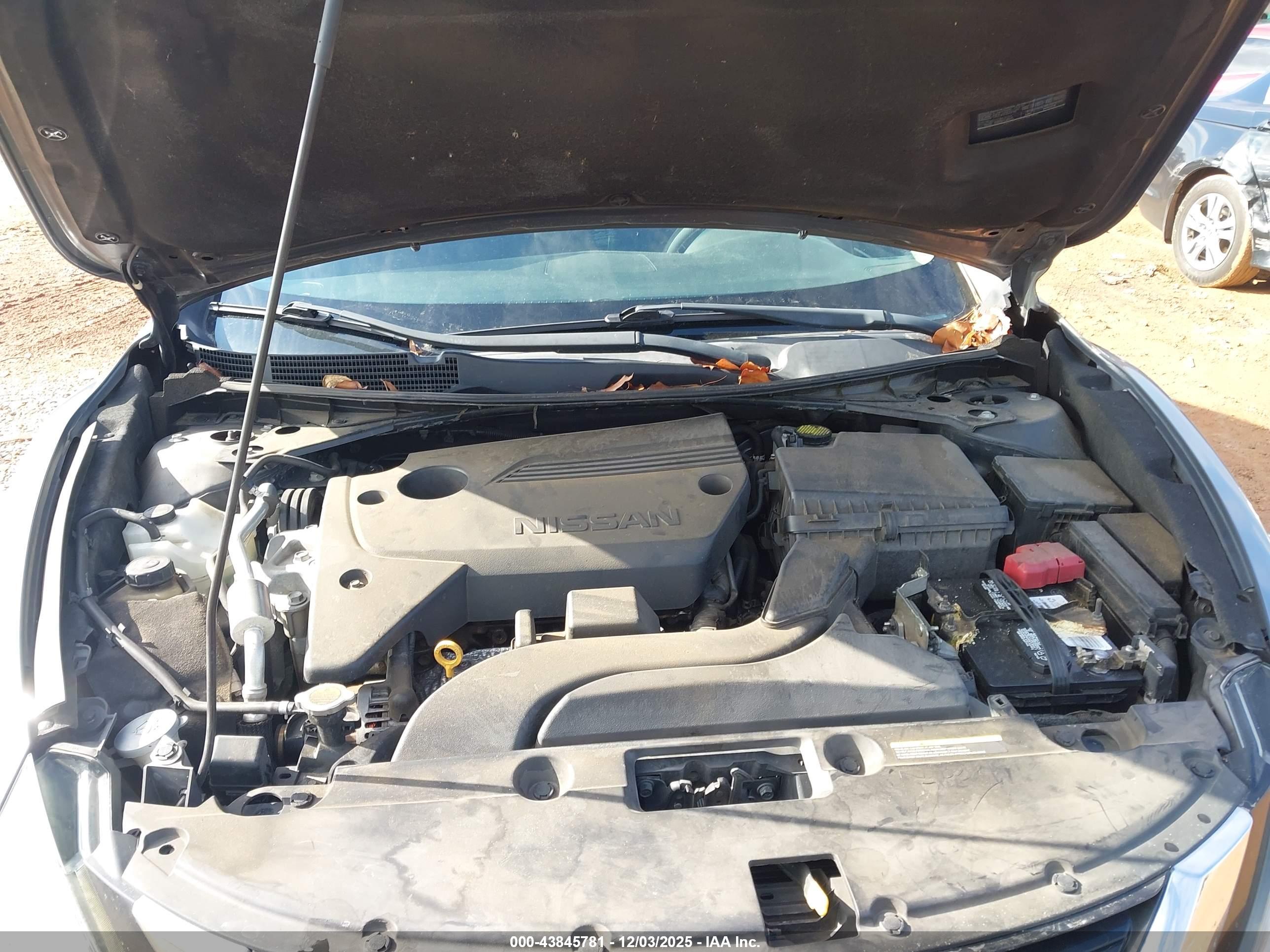 NISSAN ALTIMA image 10