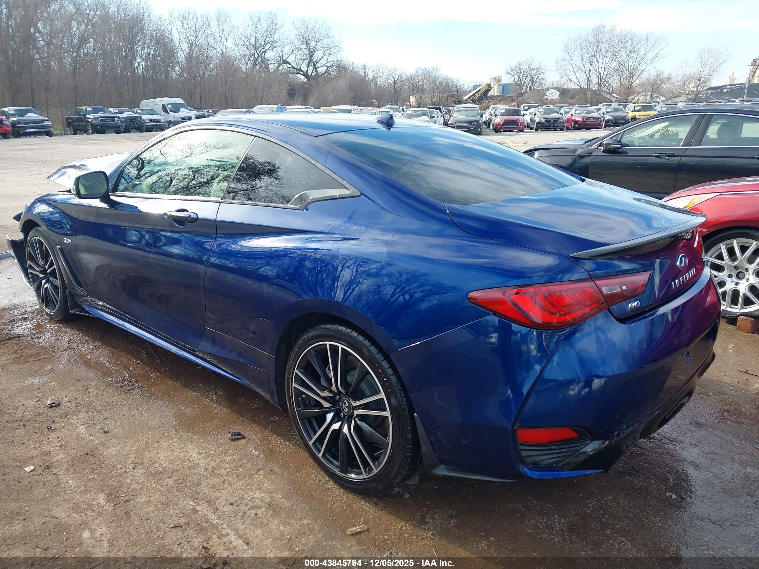 INFINITI Q60 image 3