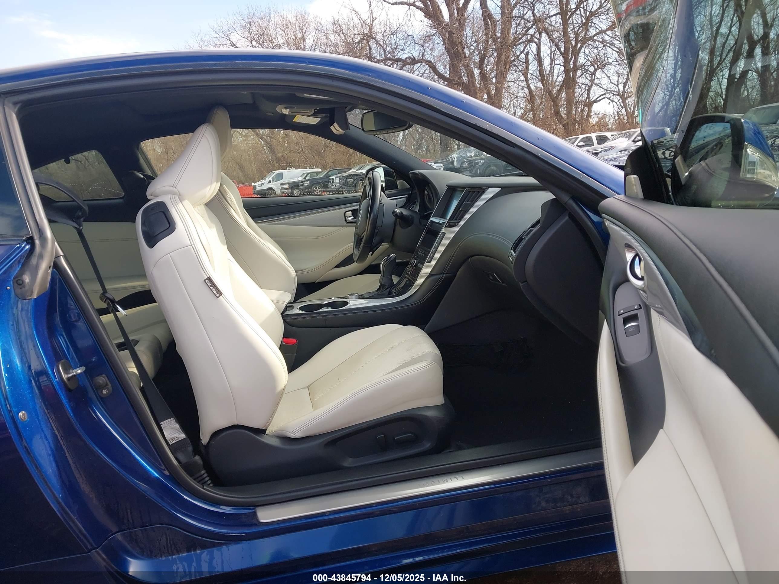 INFINITI Q60 image 5