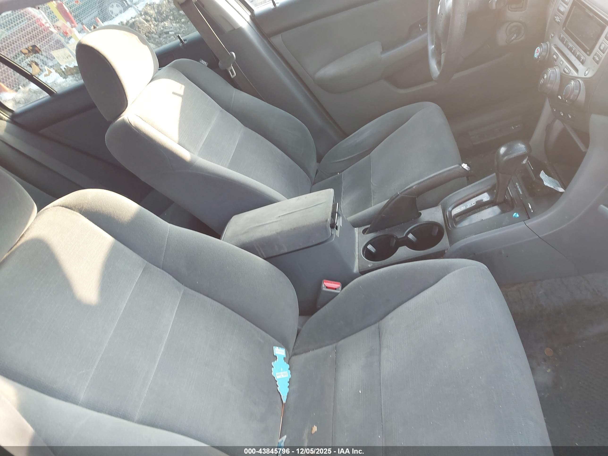 HONDA ACCORD image 5