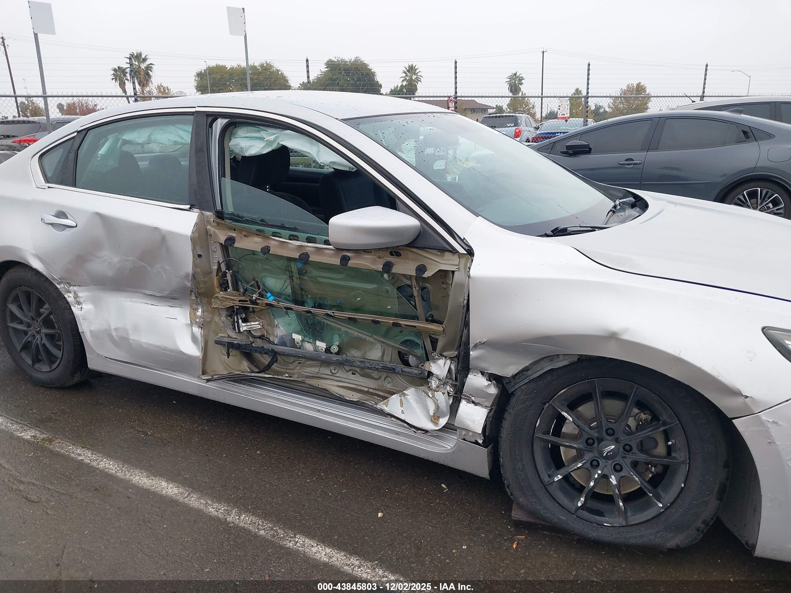 NISSAN ALTIMA image 6