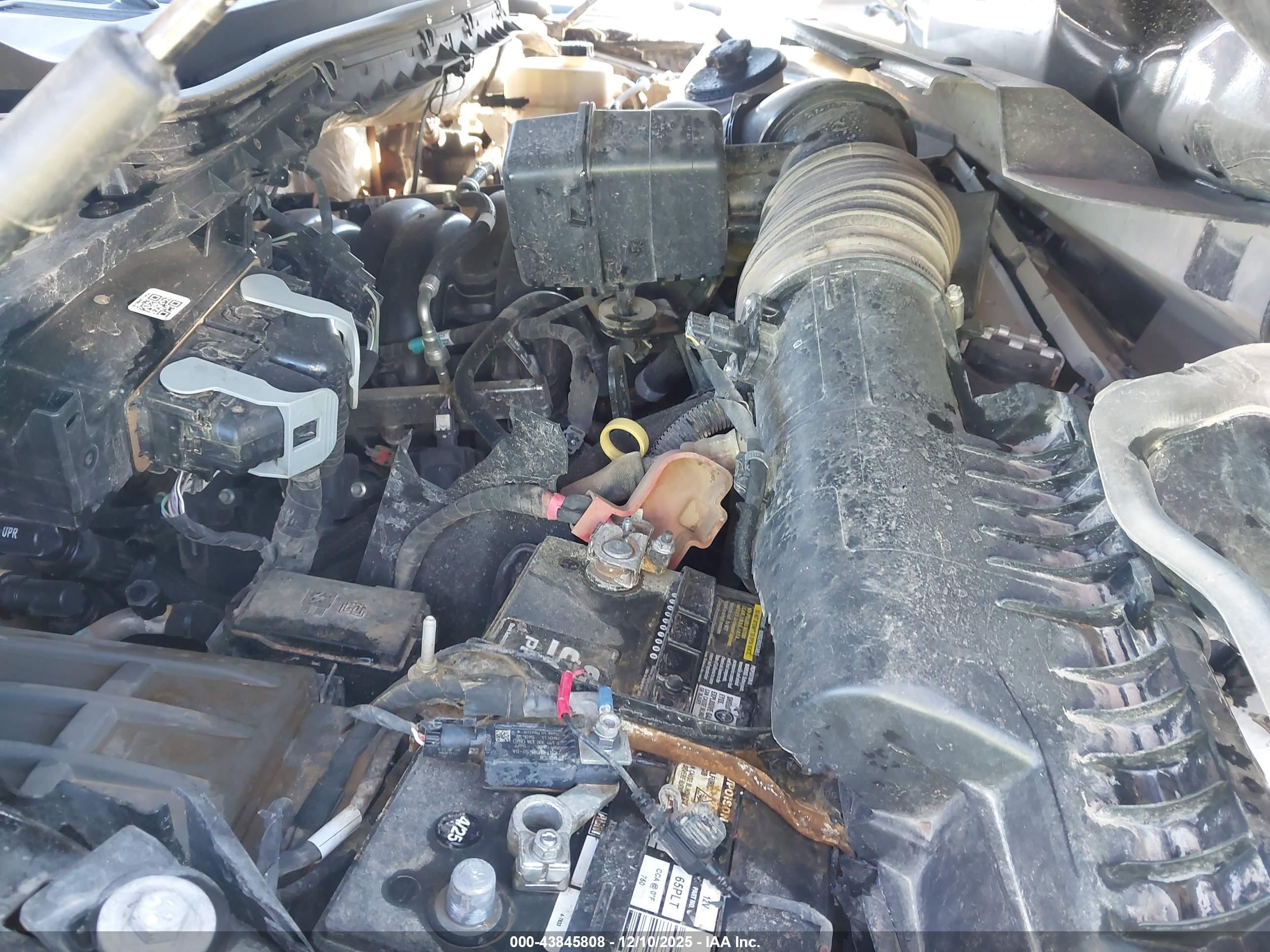 FORD F-550 image 10