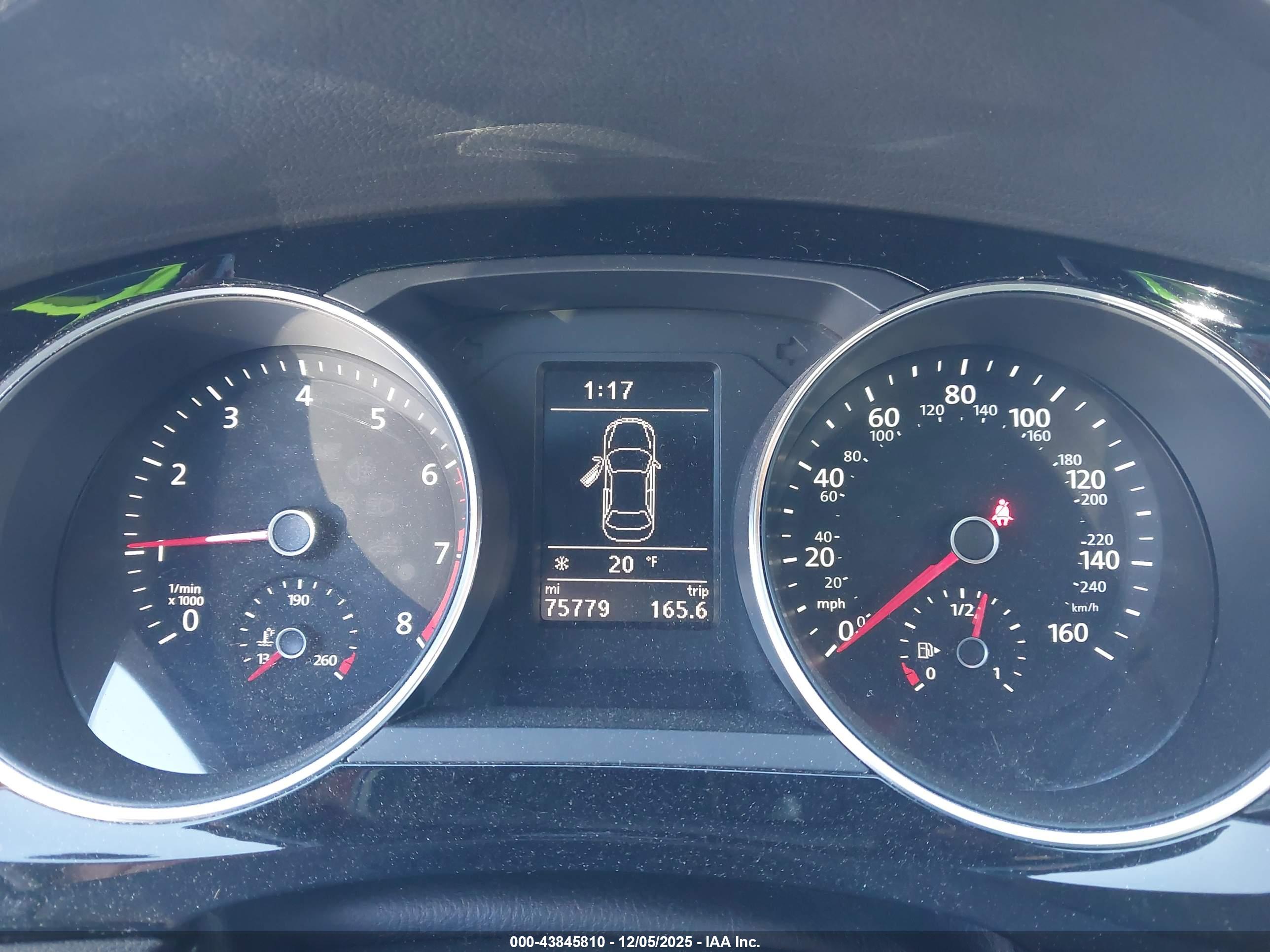 VOLKSWAGEN JETTA image 7