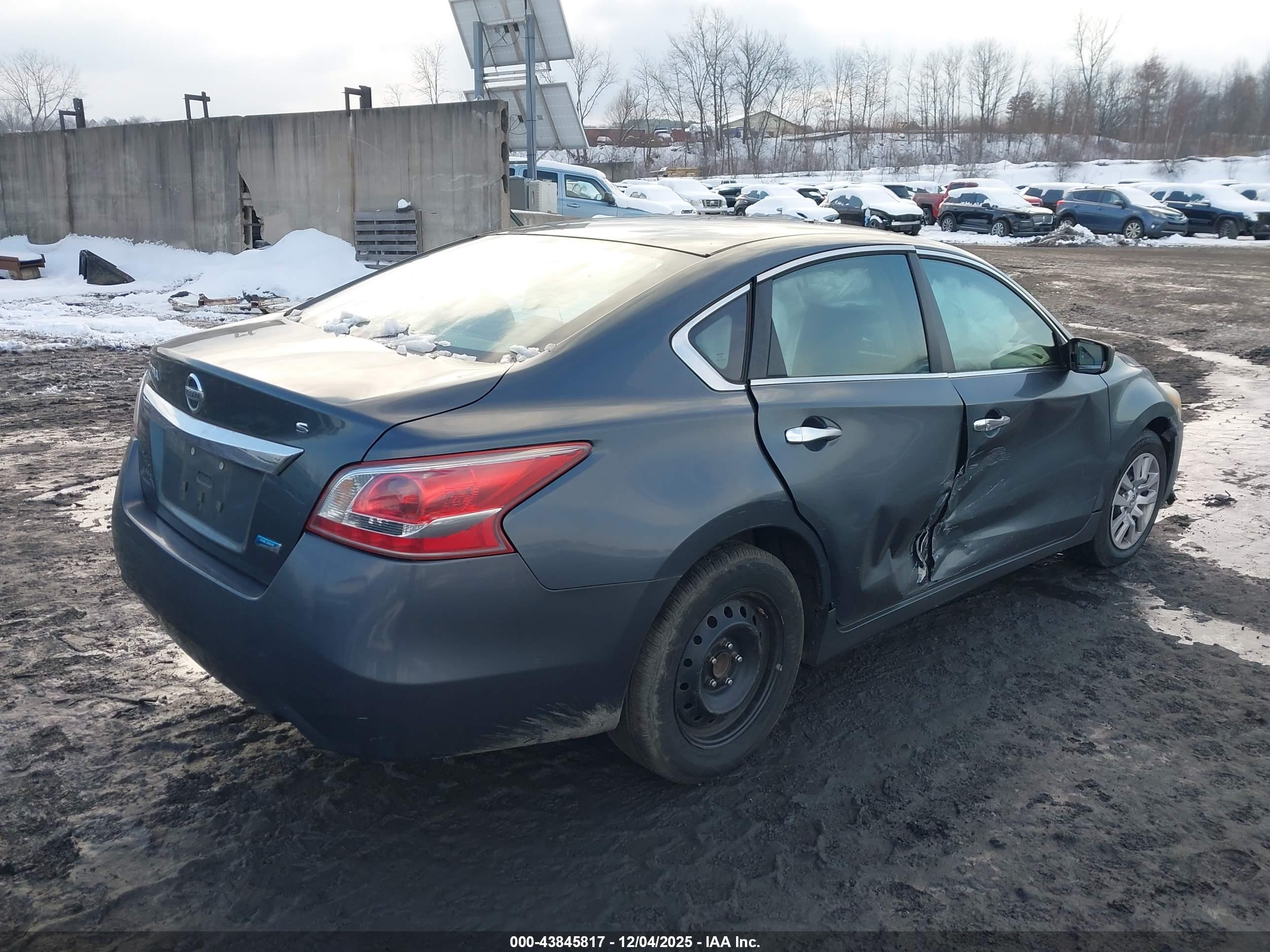 NISSAN ALTIMA image 4