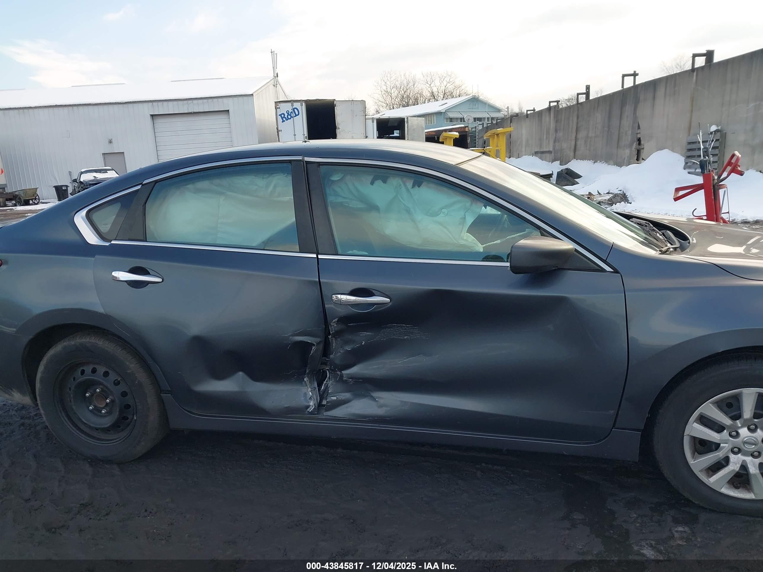NISSAN ALTIMA image 6