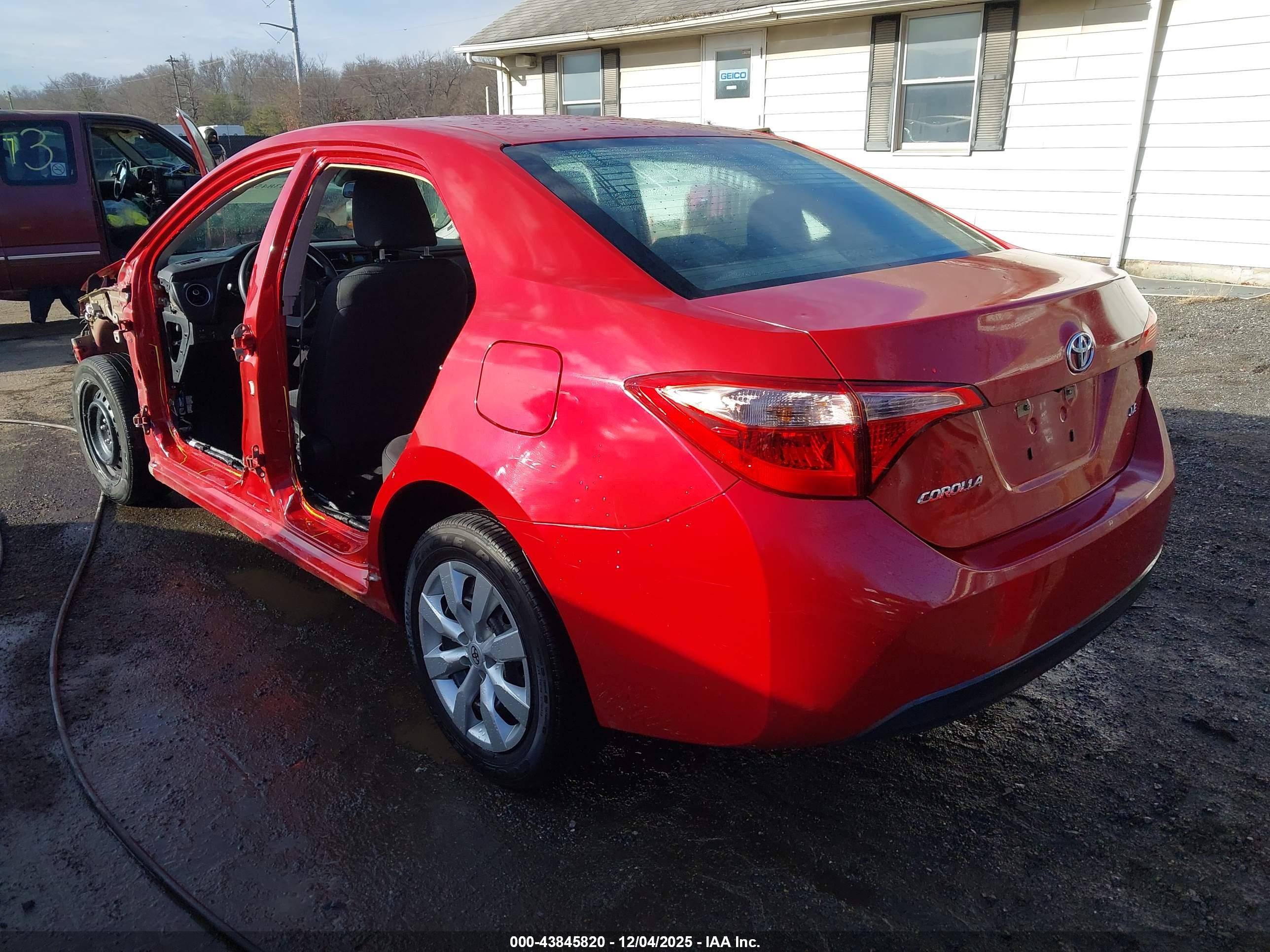 TOYOTA COROLLA image 3