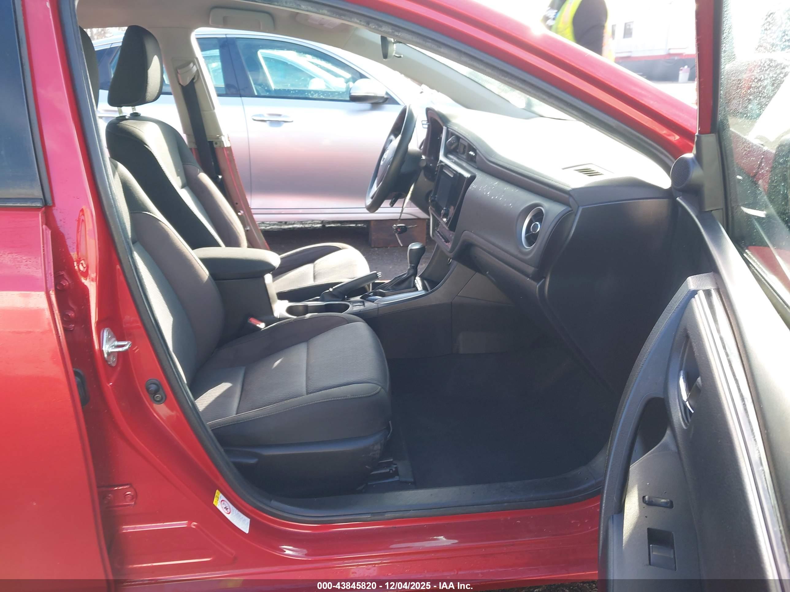 TOYOTA COROLLA image 5