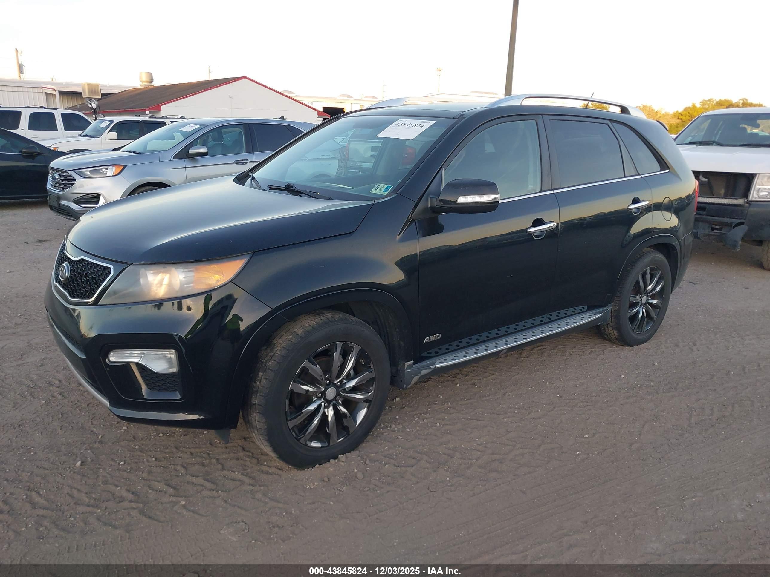 KIA SORENTO image 2