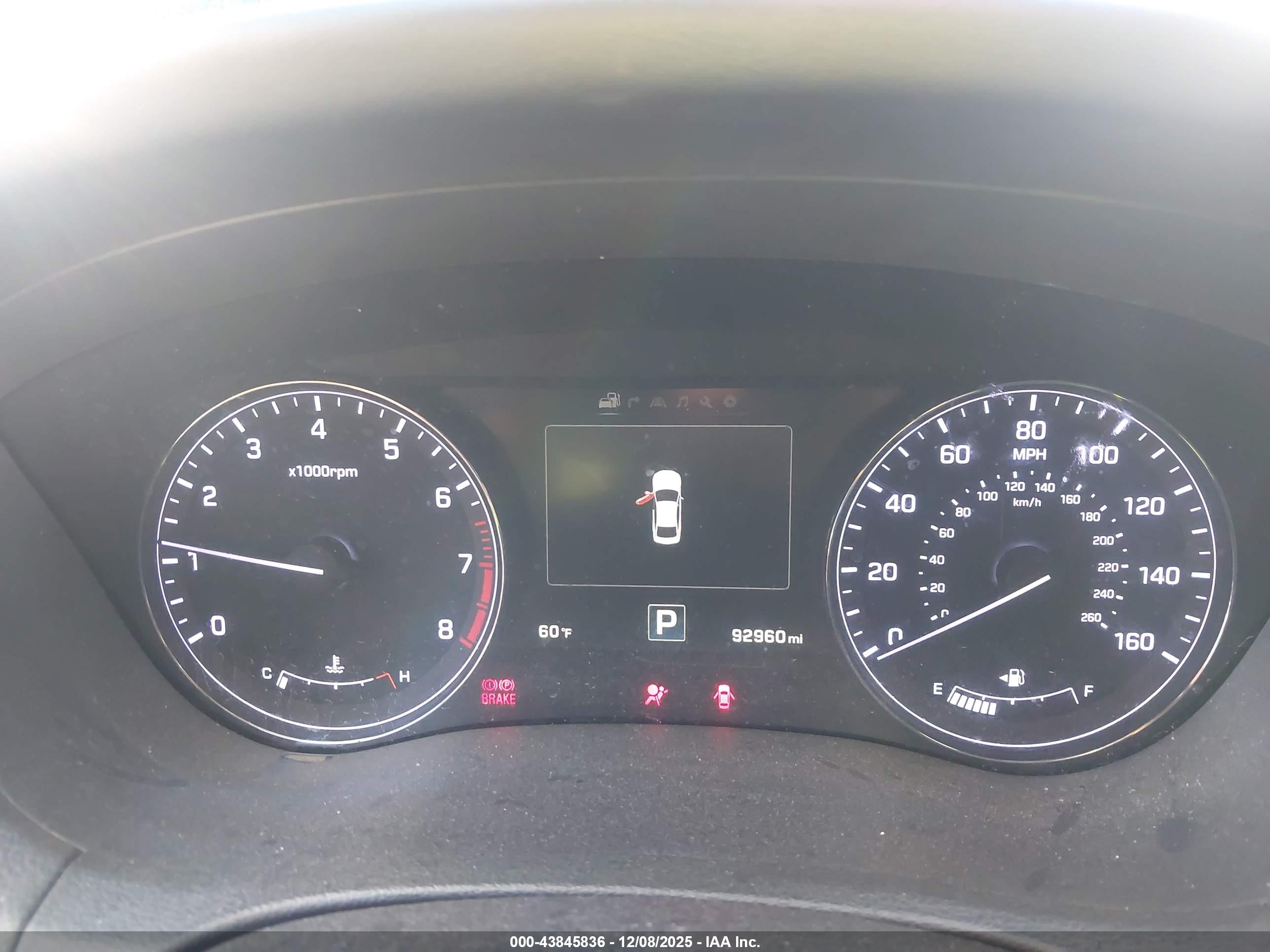 HYUNDAI GENESIS image 7