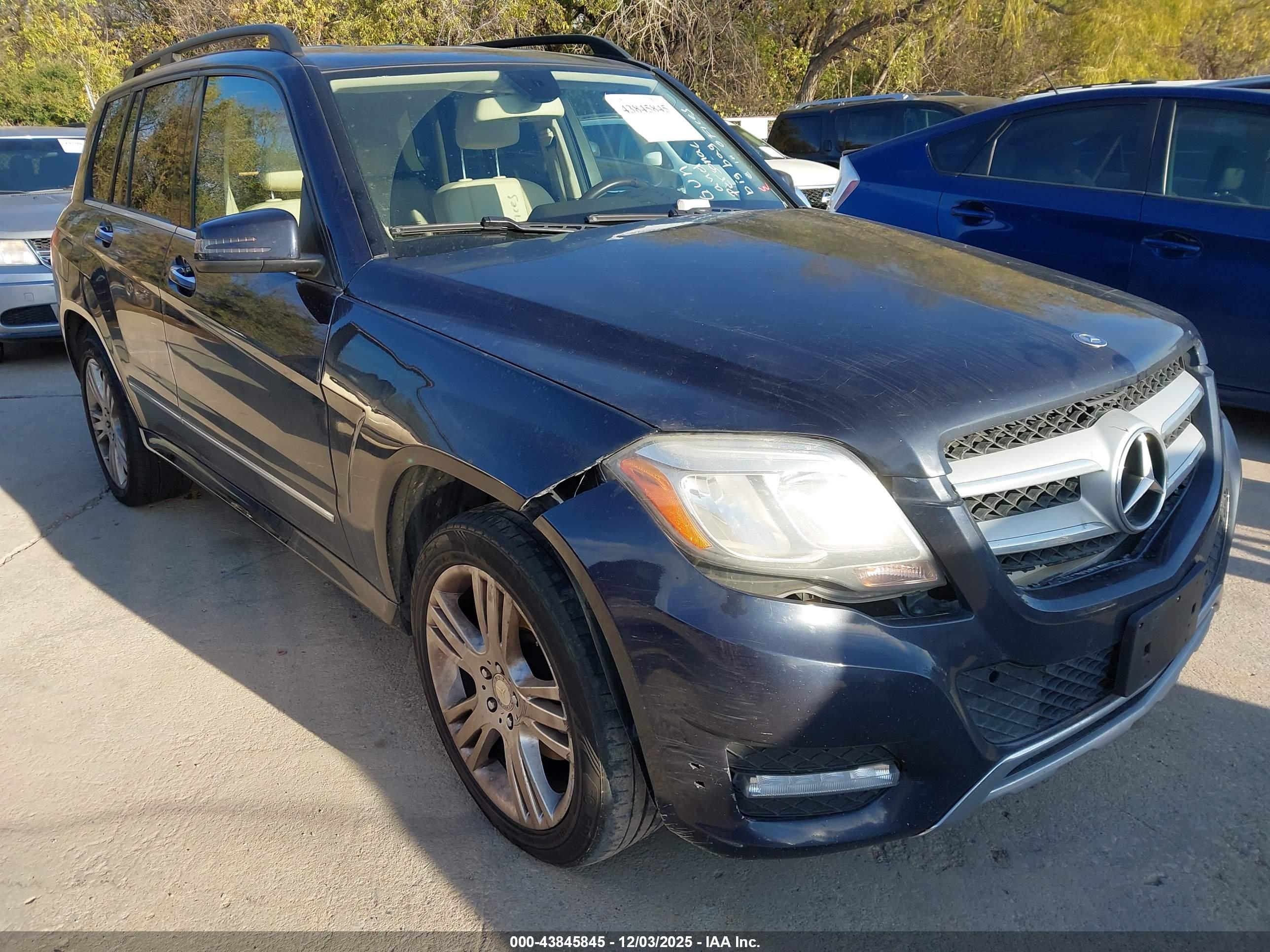 MERCEDES-BENZ GLK image 6