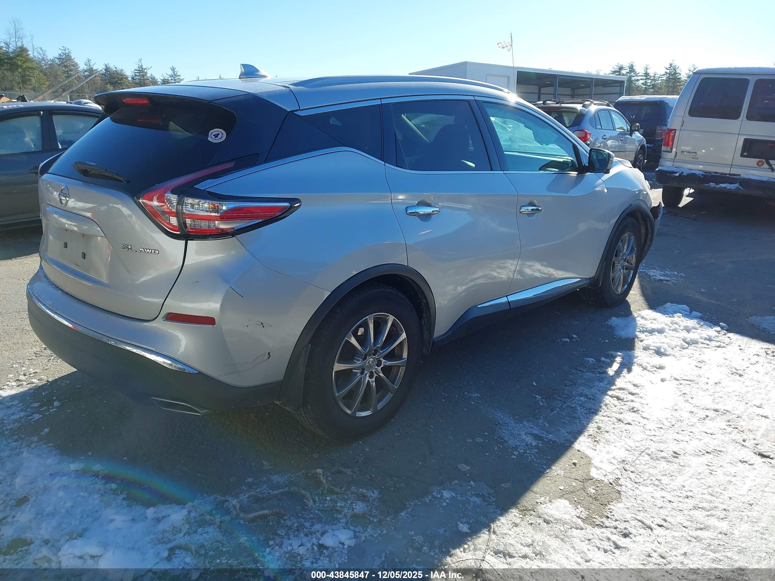 NISSAN MURANO image 4