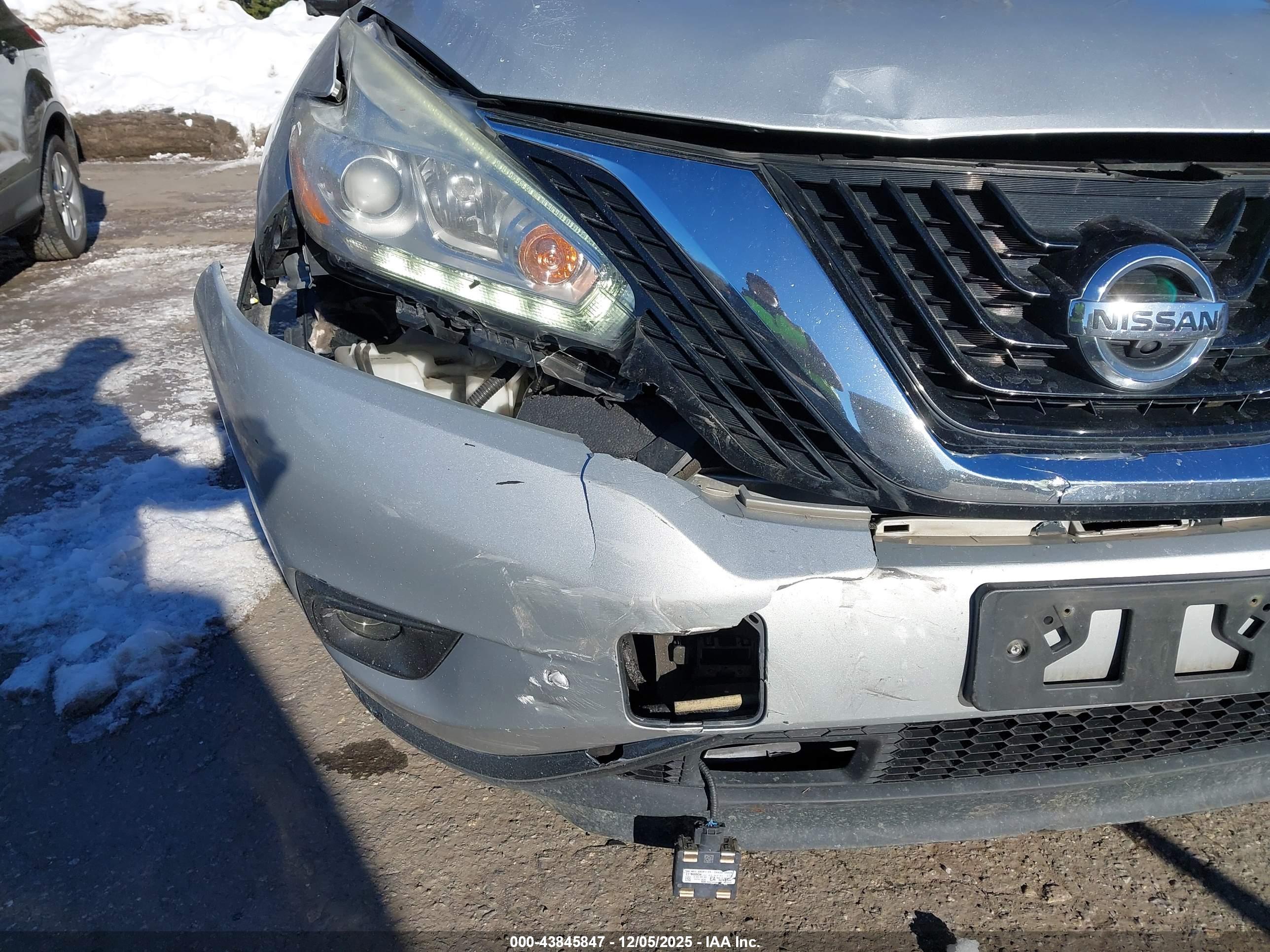 NISSAN MURANO image 6