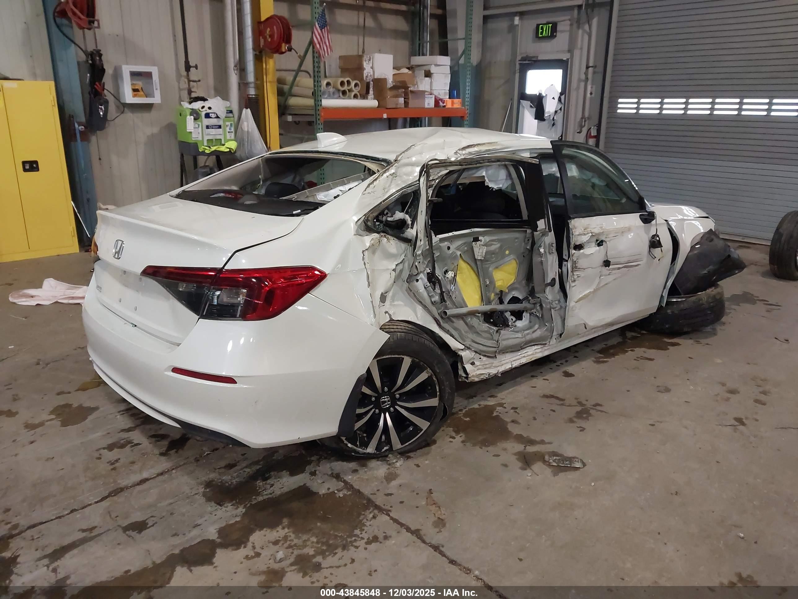 HONDA CIVIC image 4