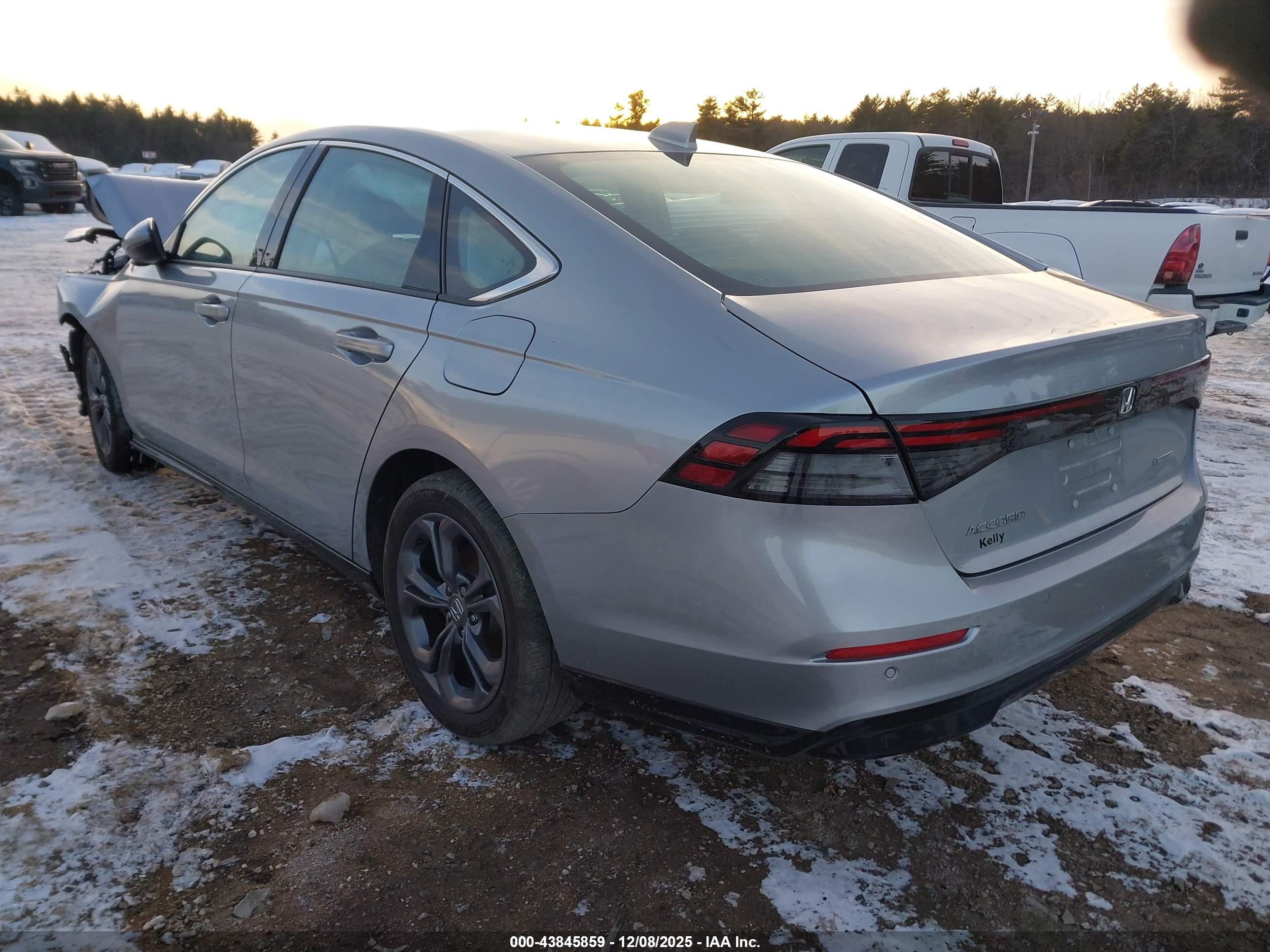 HONDA ACCORD image 3