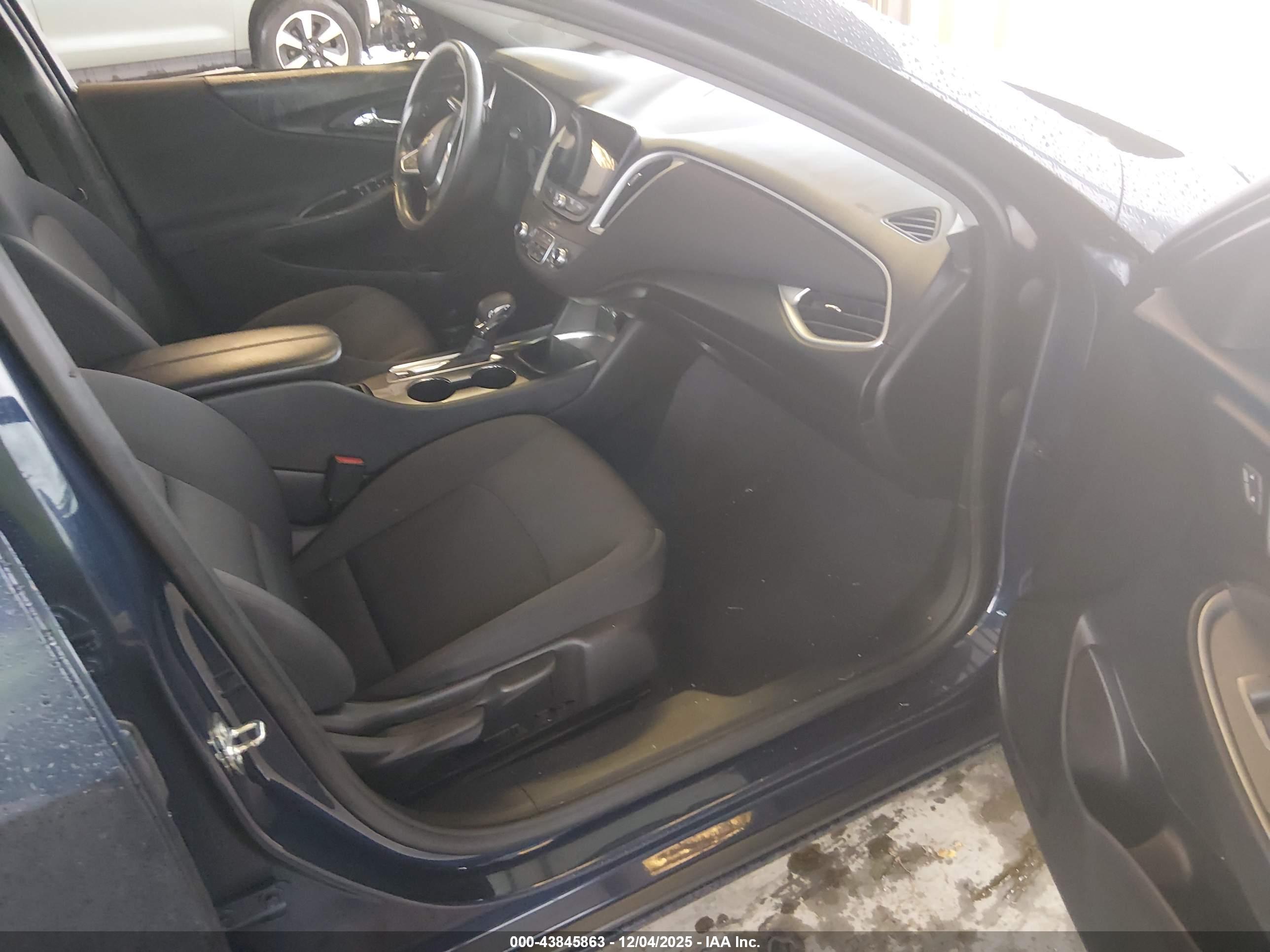 CHEVROLET MALIBU image 5