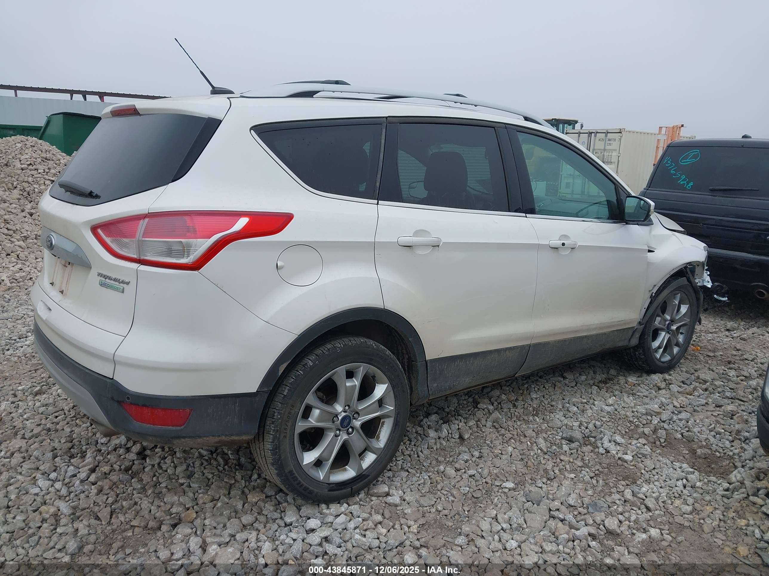 FORD ESCAPE image 4