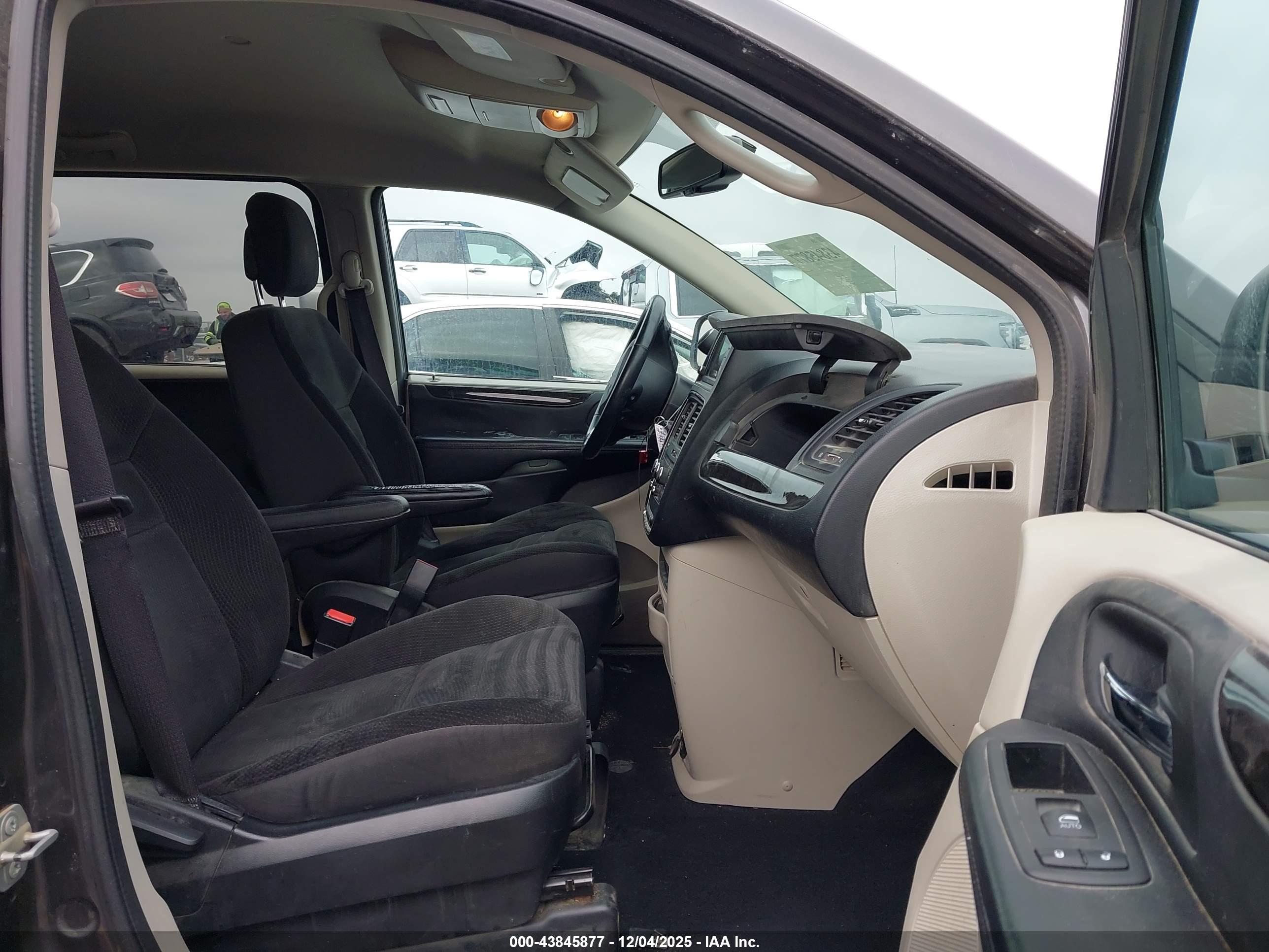 DODGE GRAND image 5