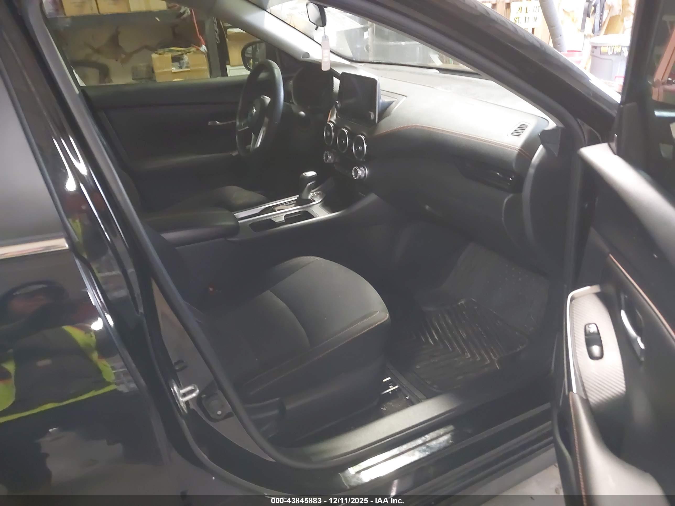 NISSAN SENTRA image 5