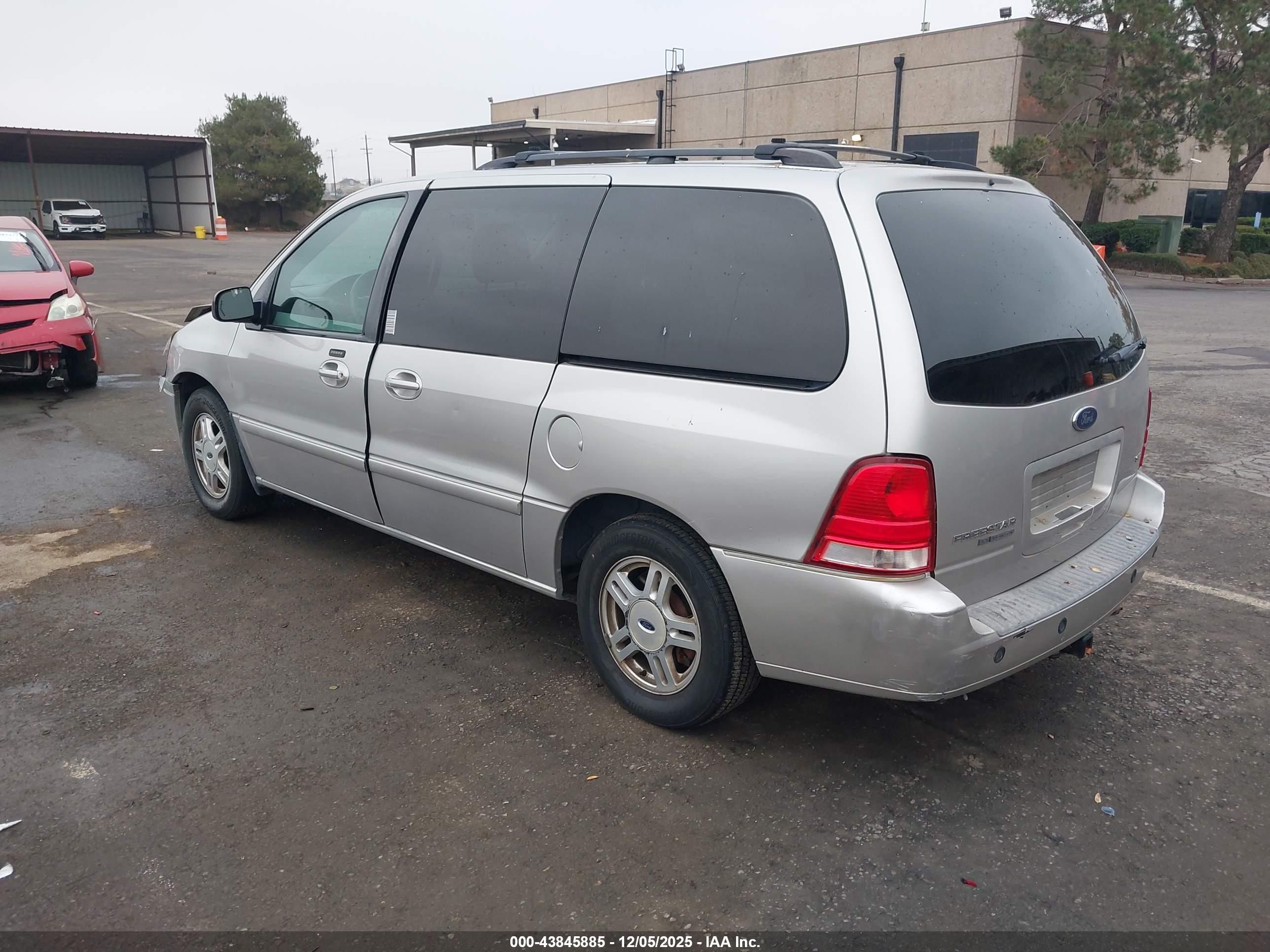 FORD FREESTAR image 3