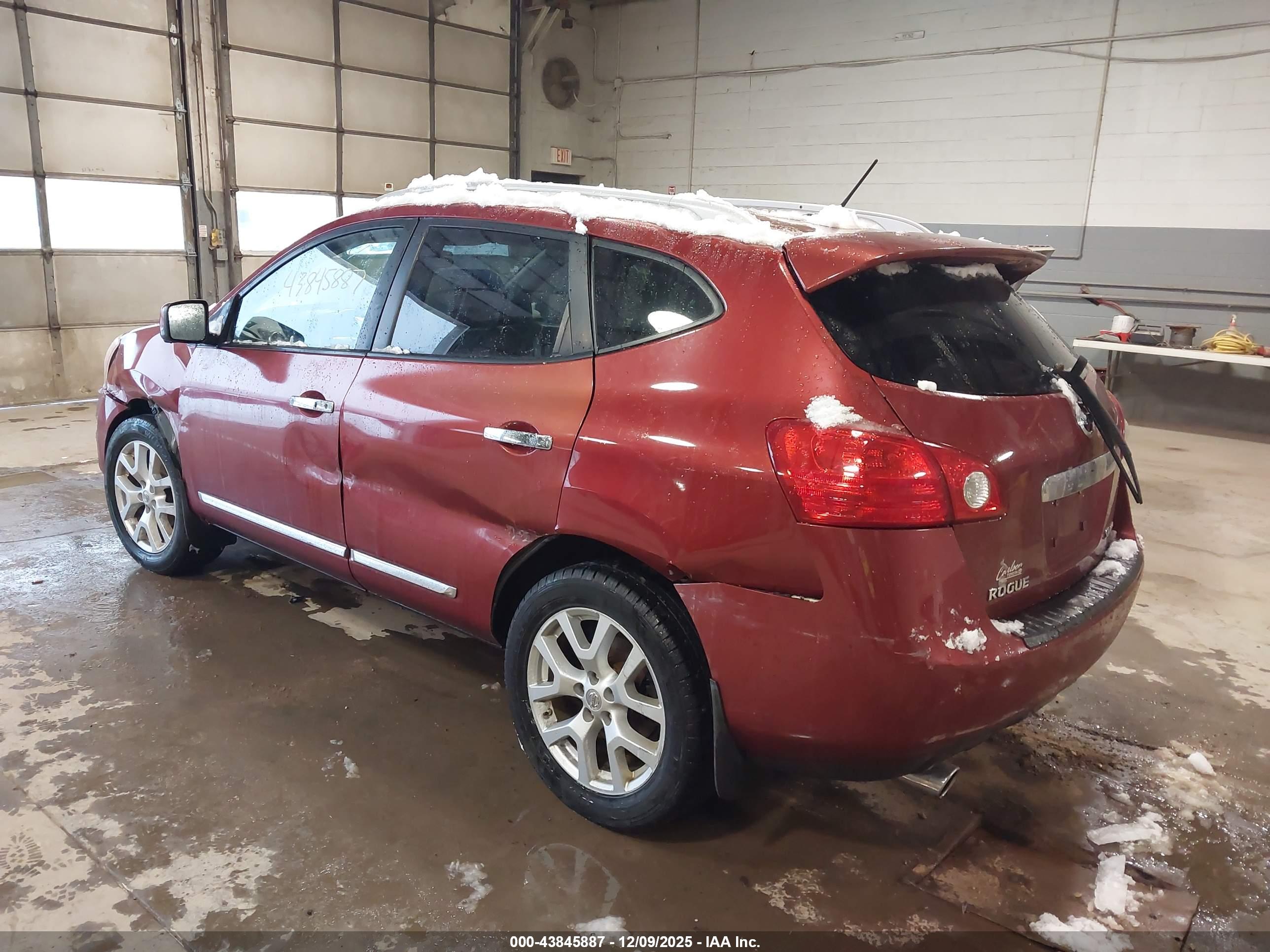 NISSAN ROGUE image 6