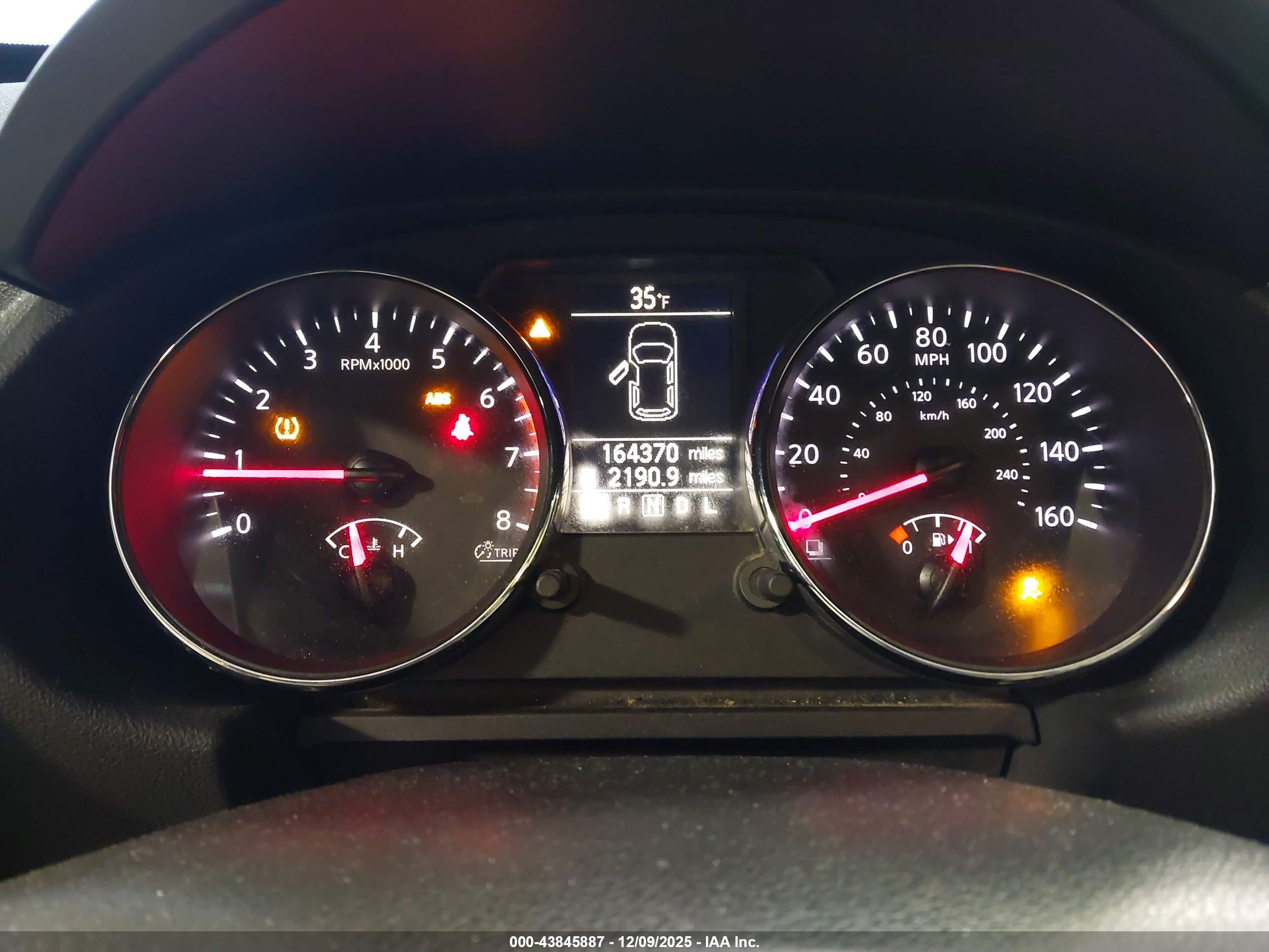 NISSAN ROGUE image 7