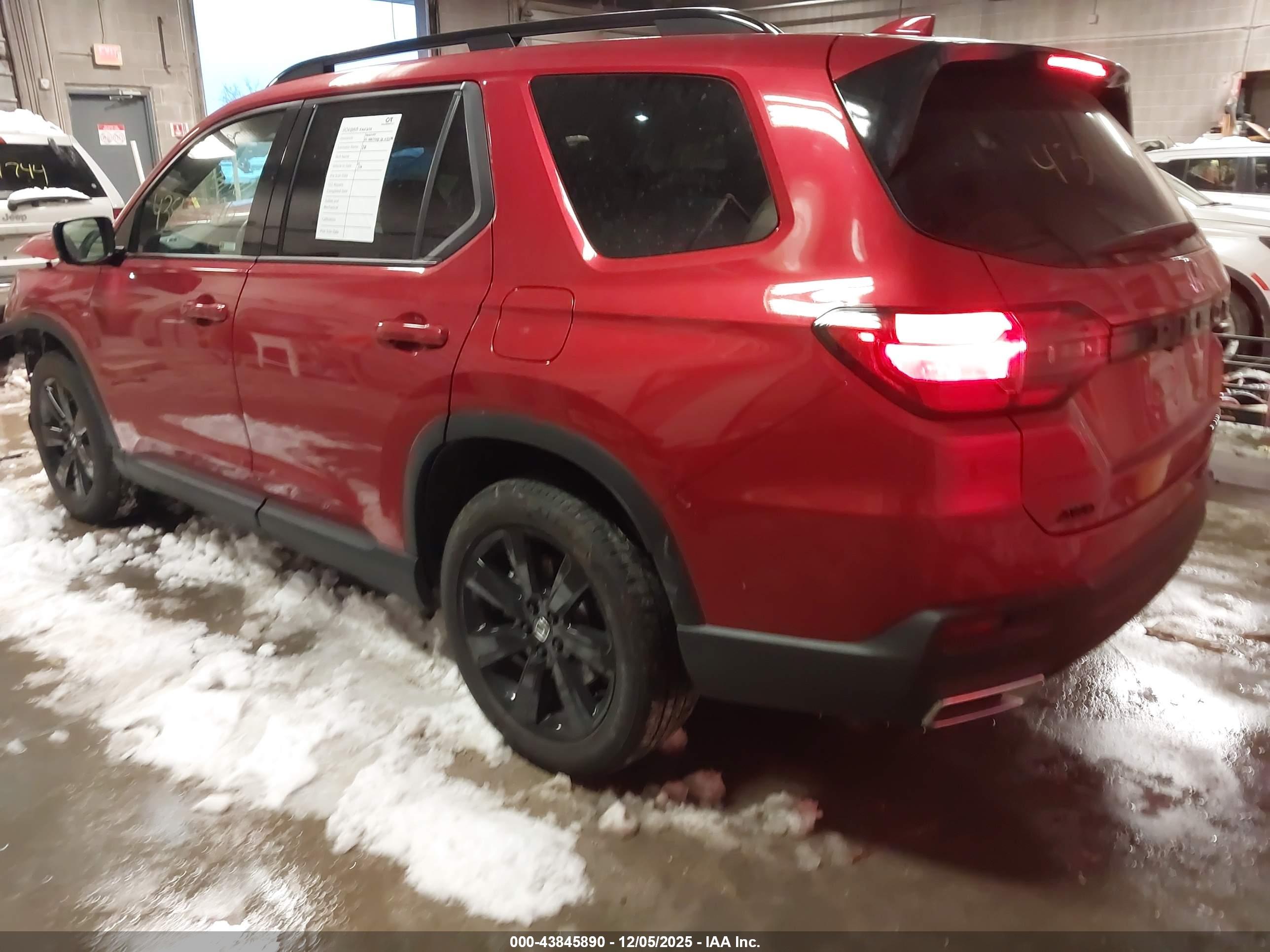 HONDA PILOT image 3