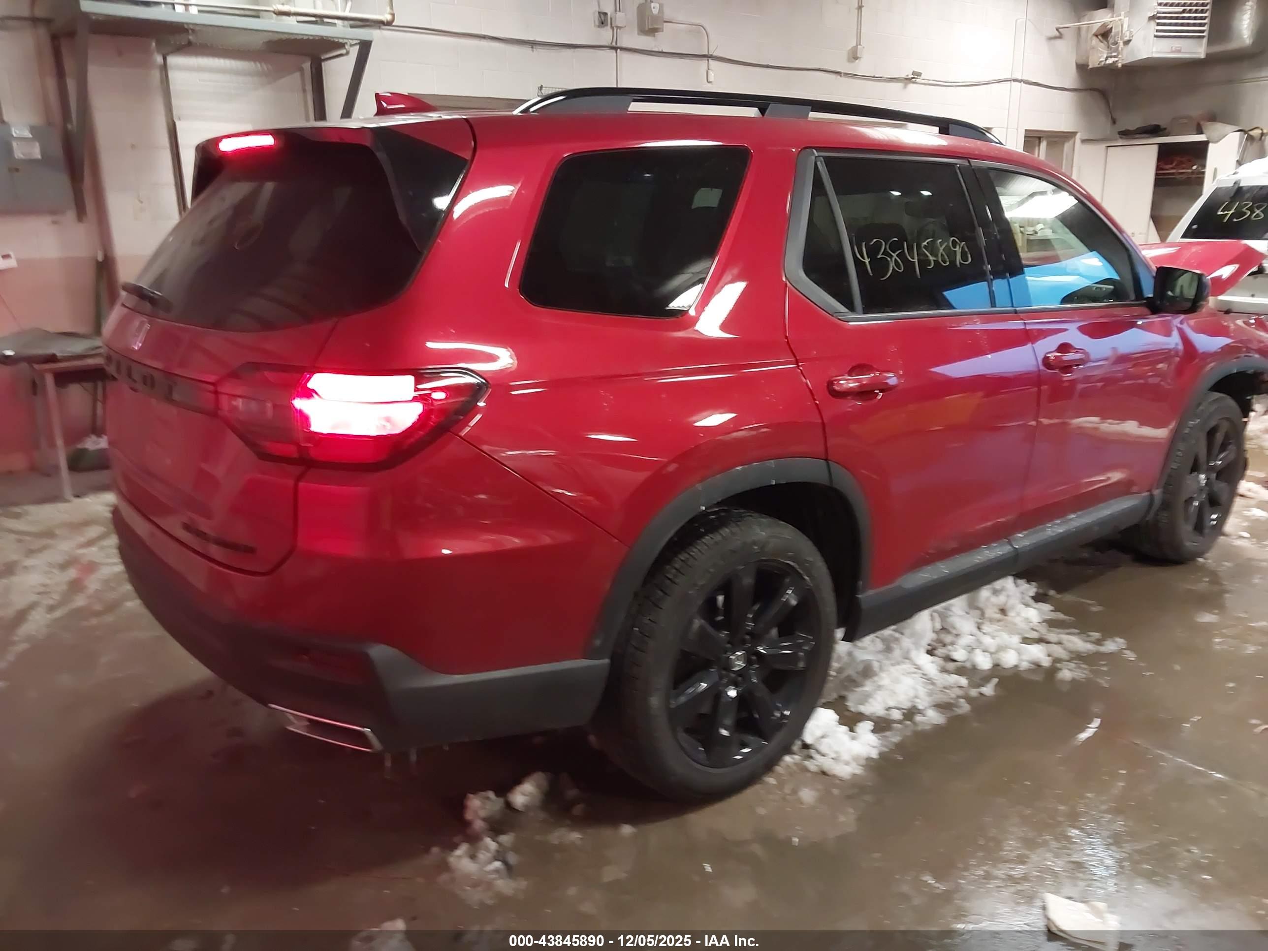 HONDA PILOT image 4
