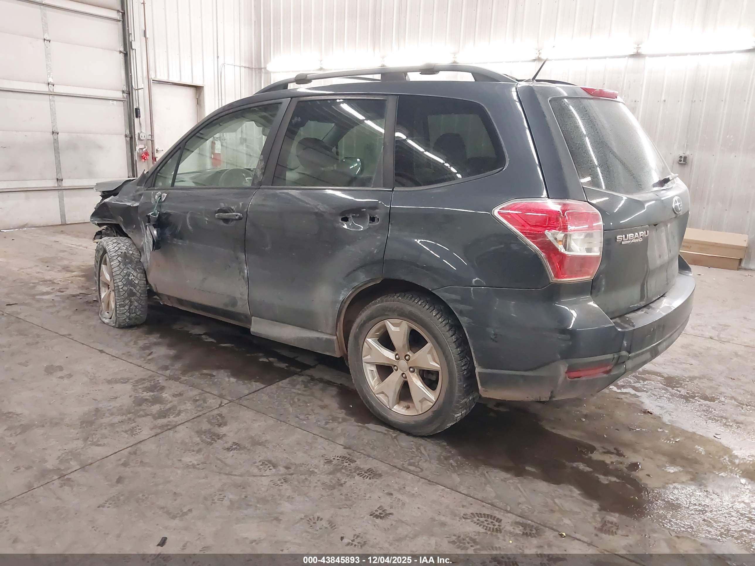 SUBARU FORESTER image 3
