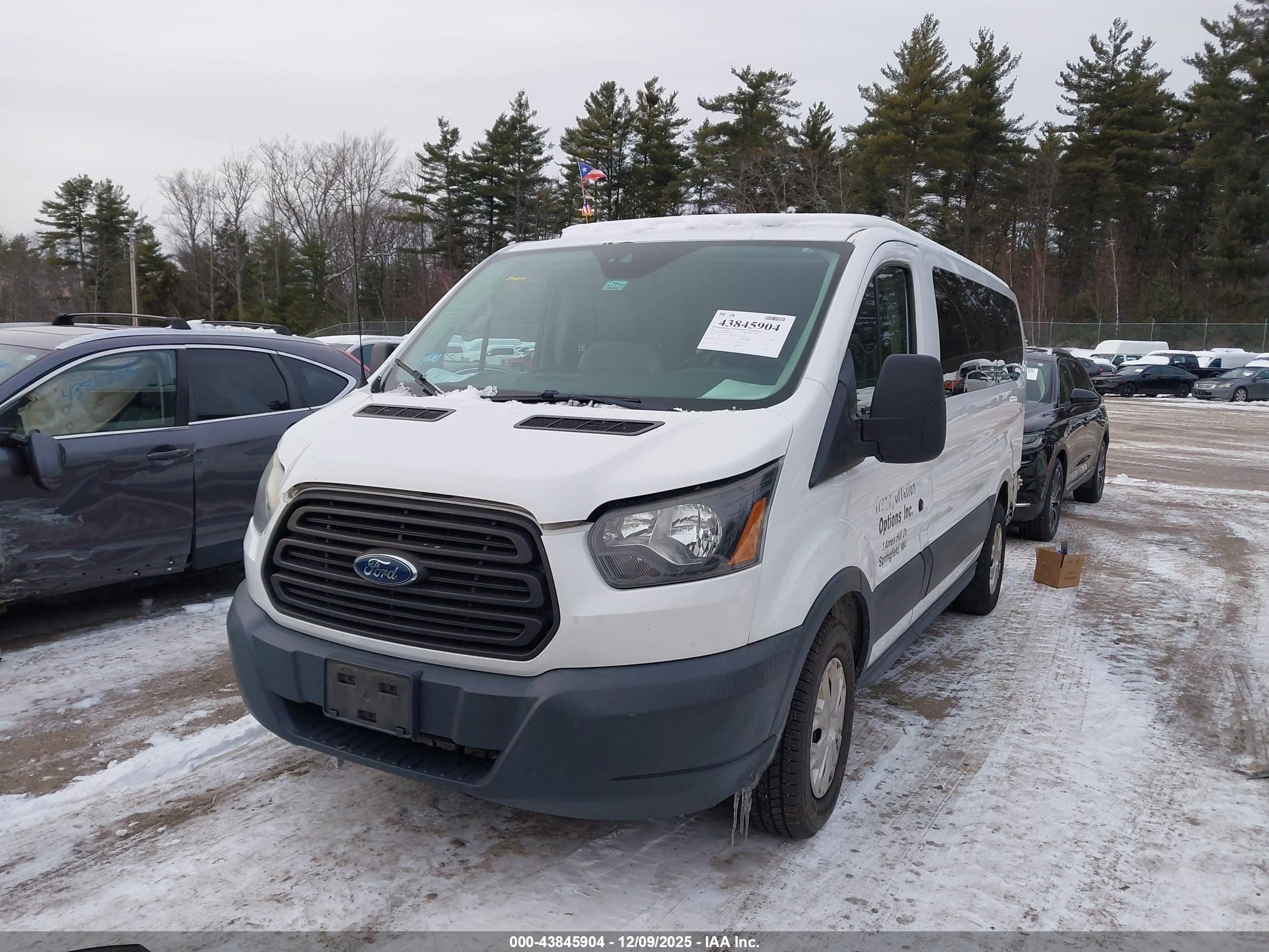 FORD TRANSIT-150 image 2