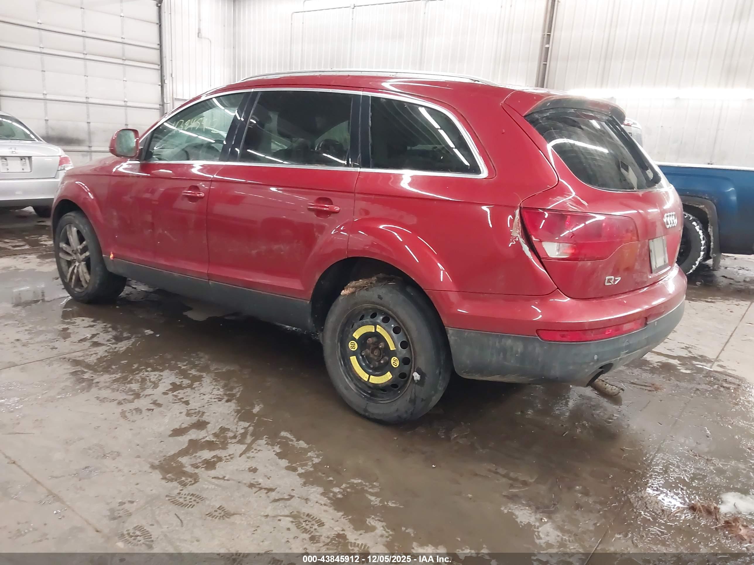 AUDI Q7 image 3