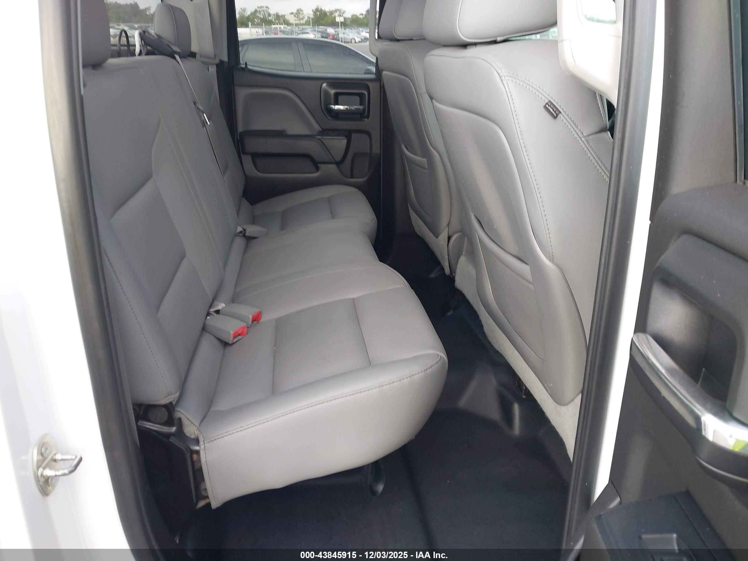 GMC SIERRA image 8
