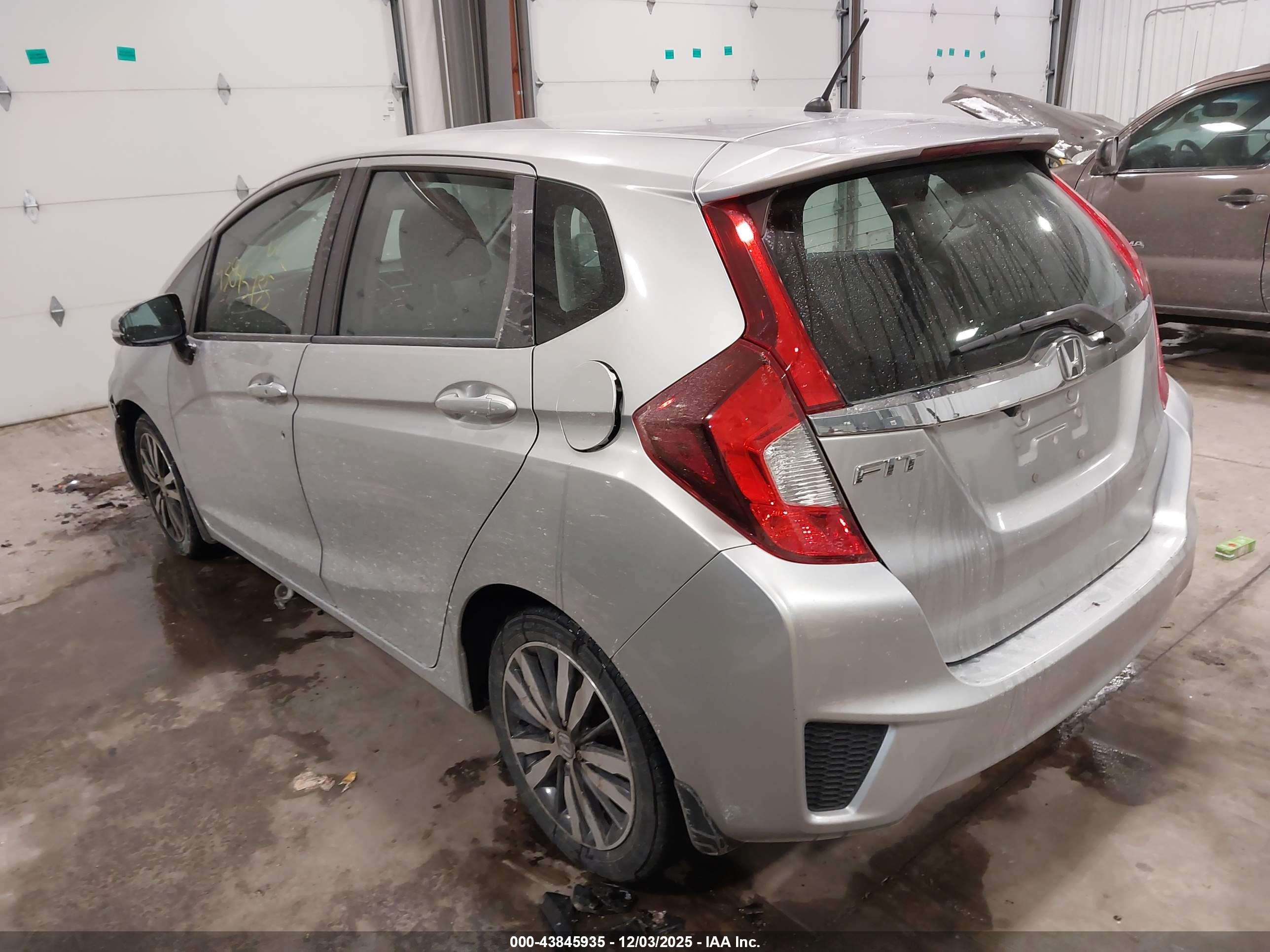 HONDA FIT image 3