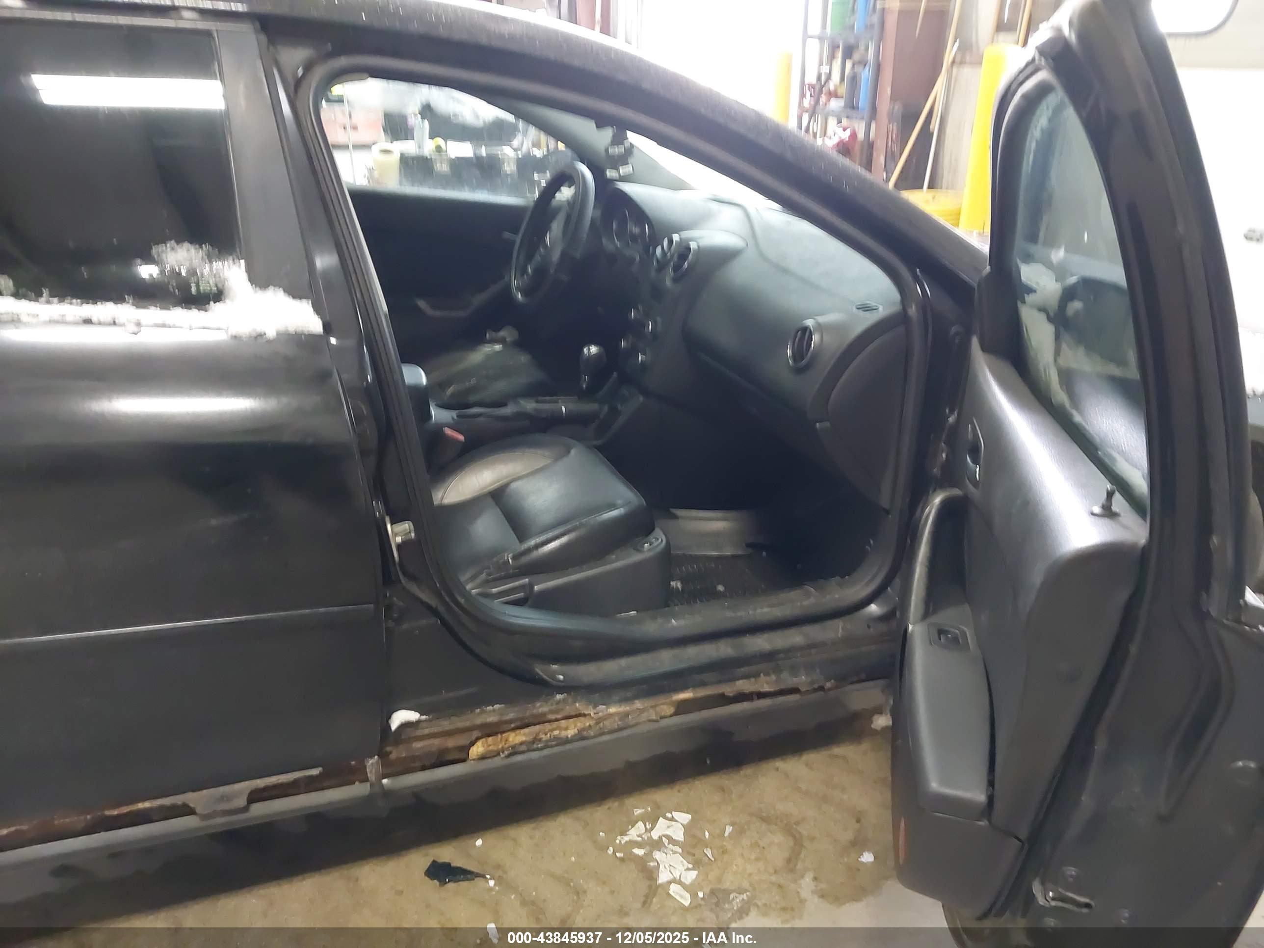 PONTIAC G6 image 5