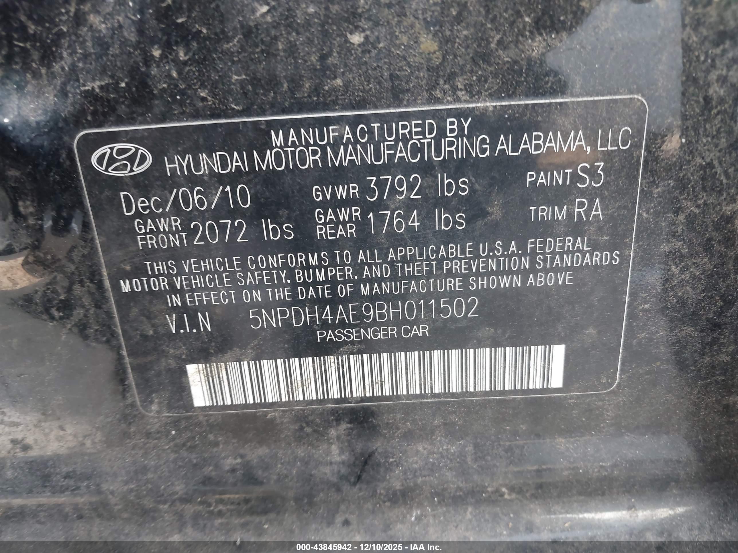 HYUNDAI ELANTRA image 9