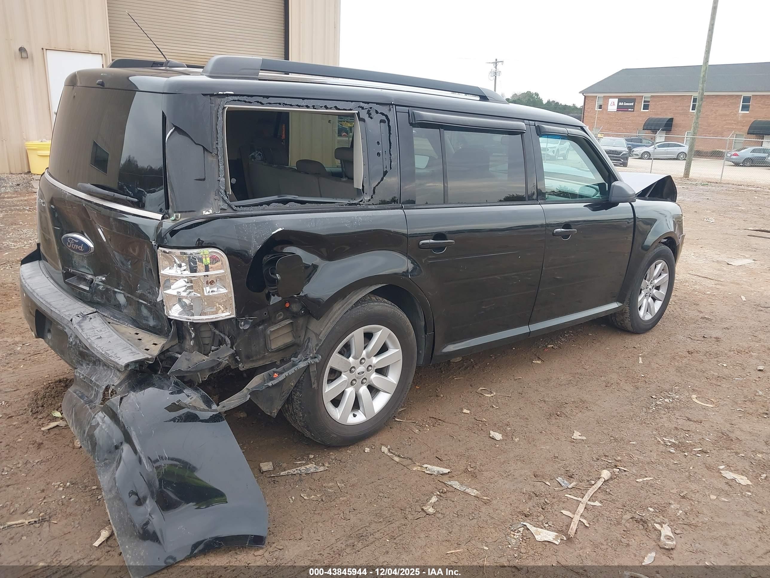 FORD FLEX image 4