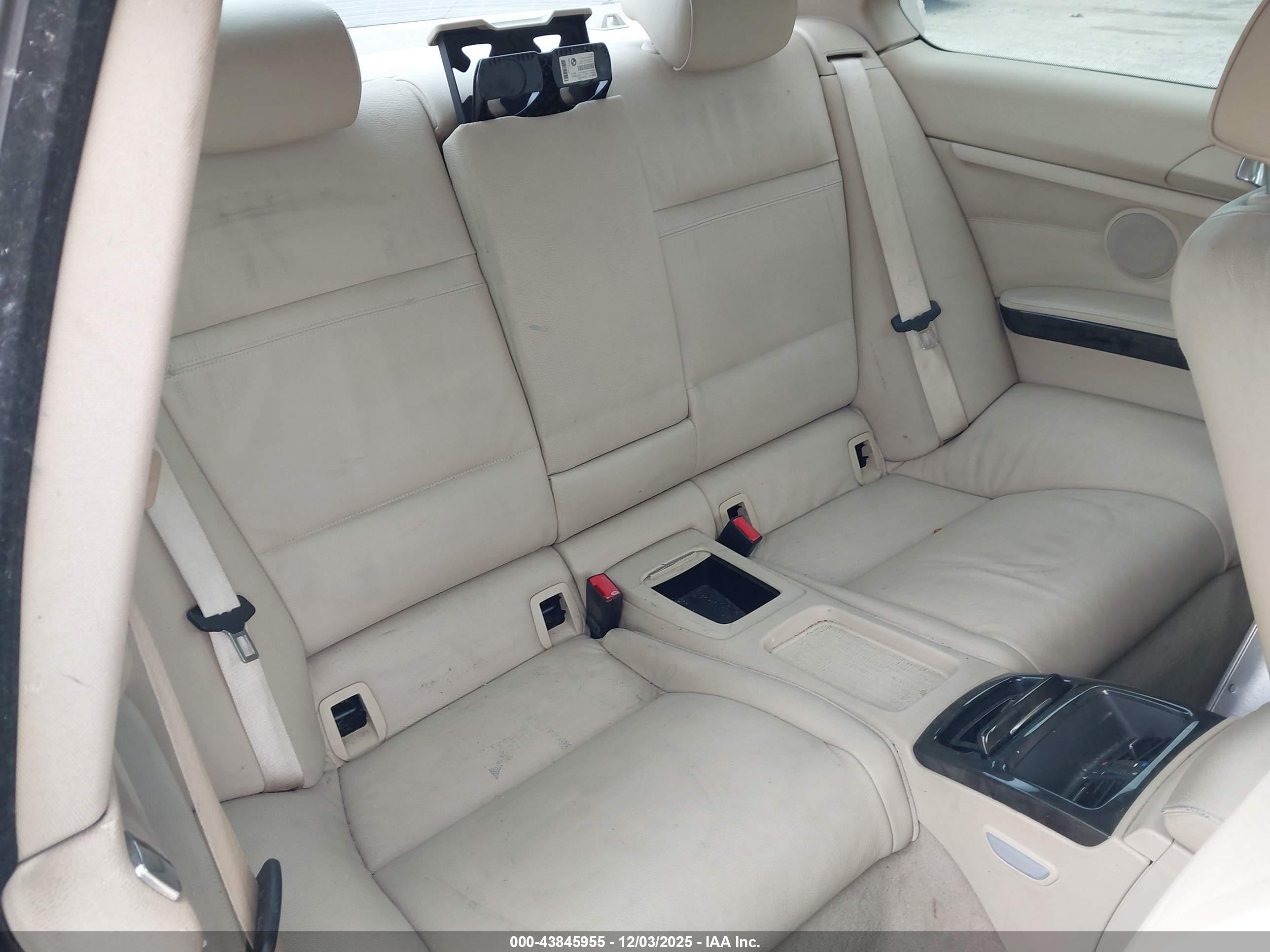 BMW 335I image 8