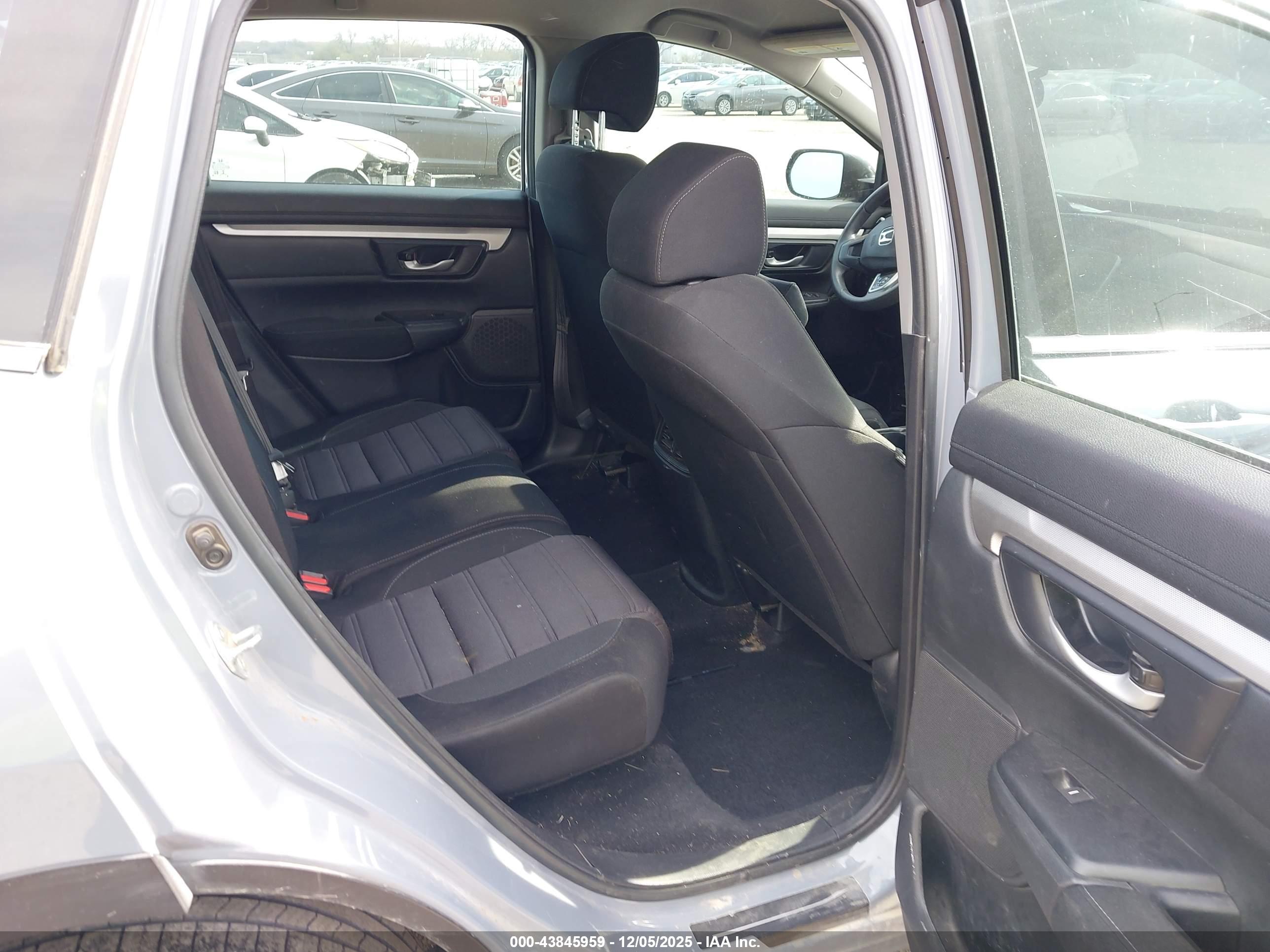 HONDA CR-V image 8