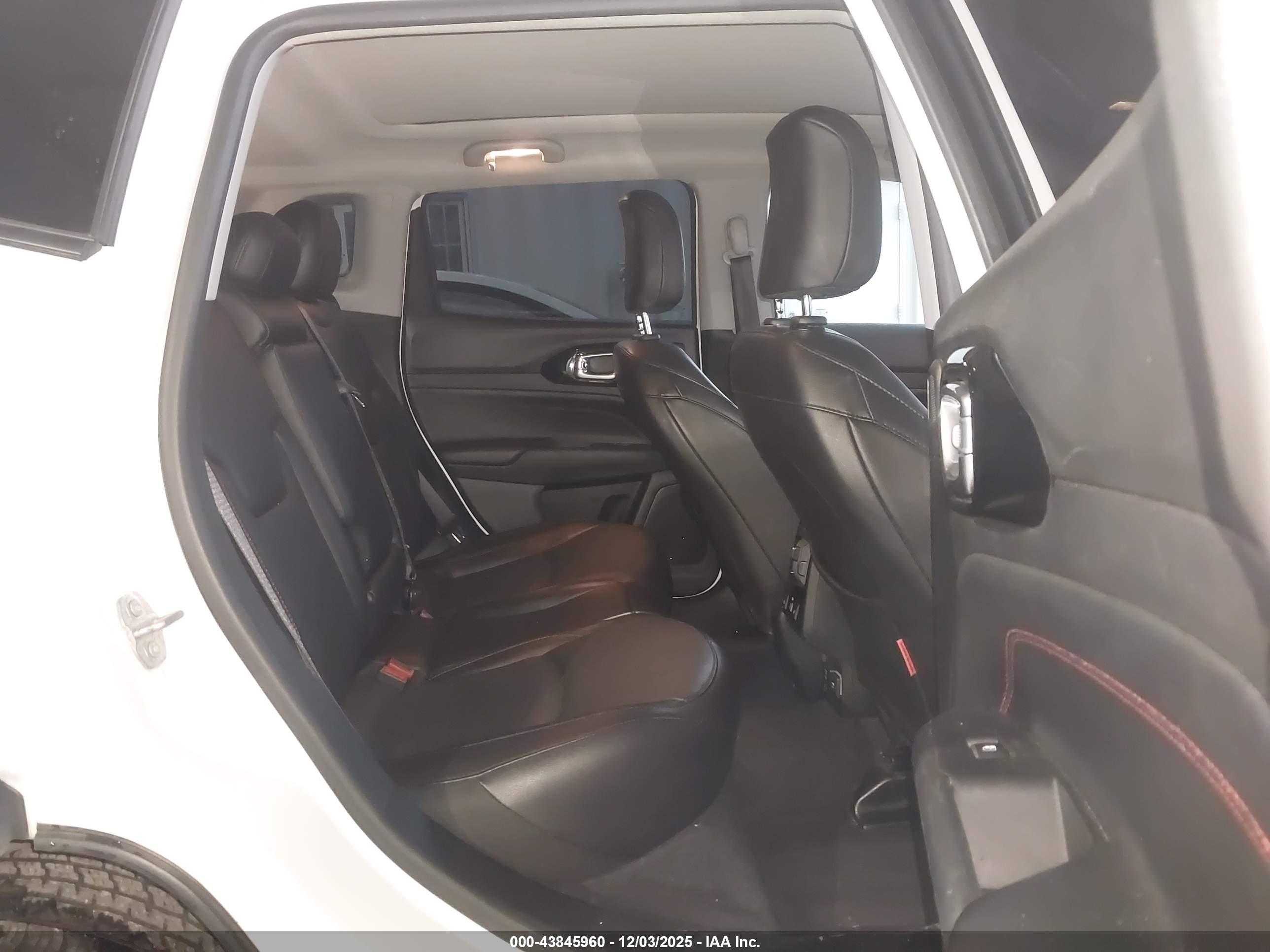 JEEP COMPASS image 8