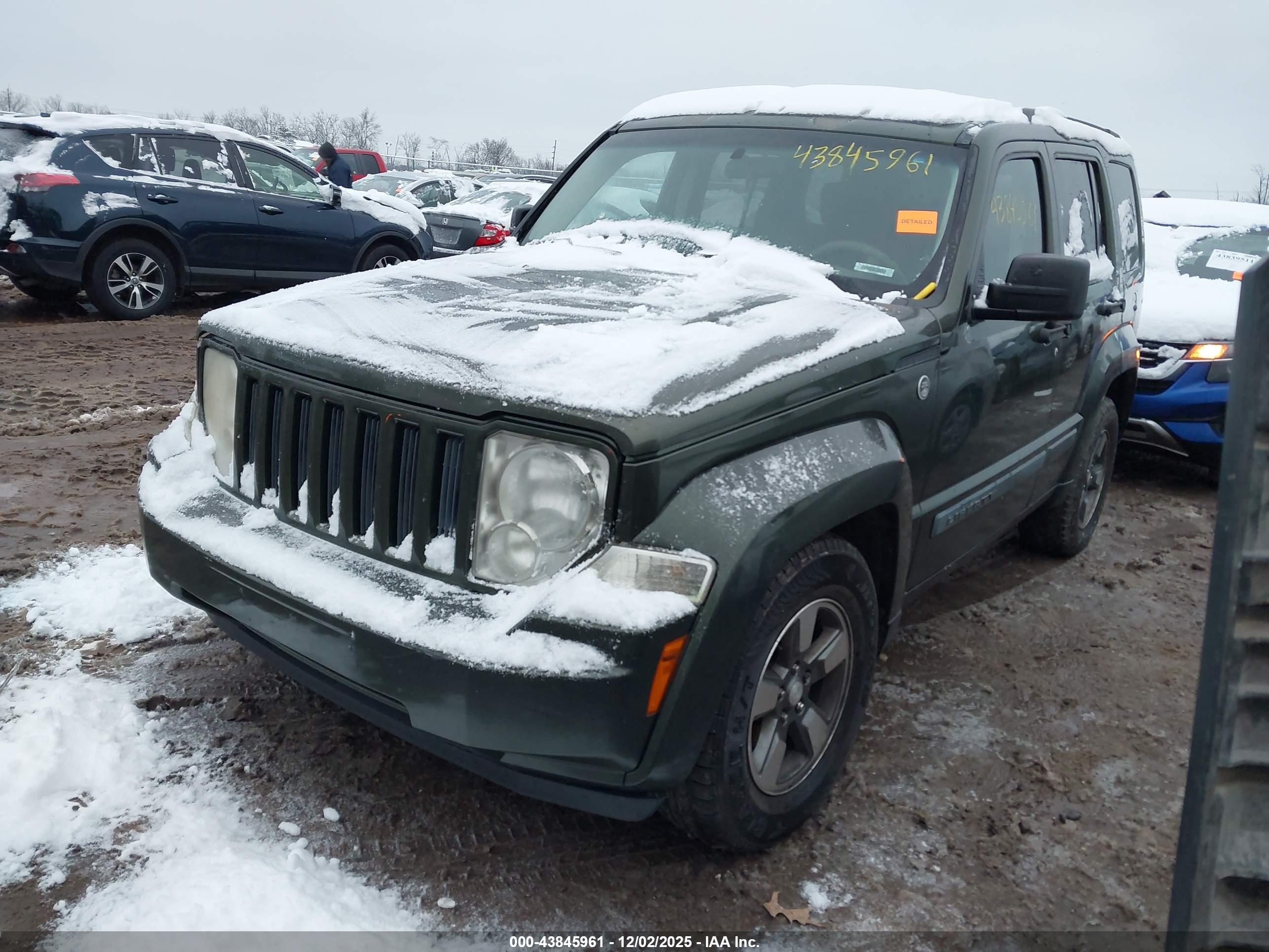 JEEP LIBERTY image 2