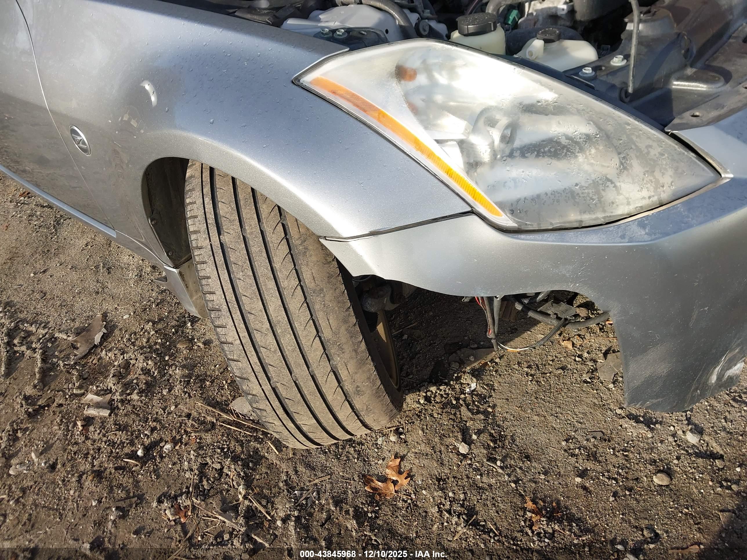 NISSAN 350Z image 6