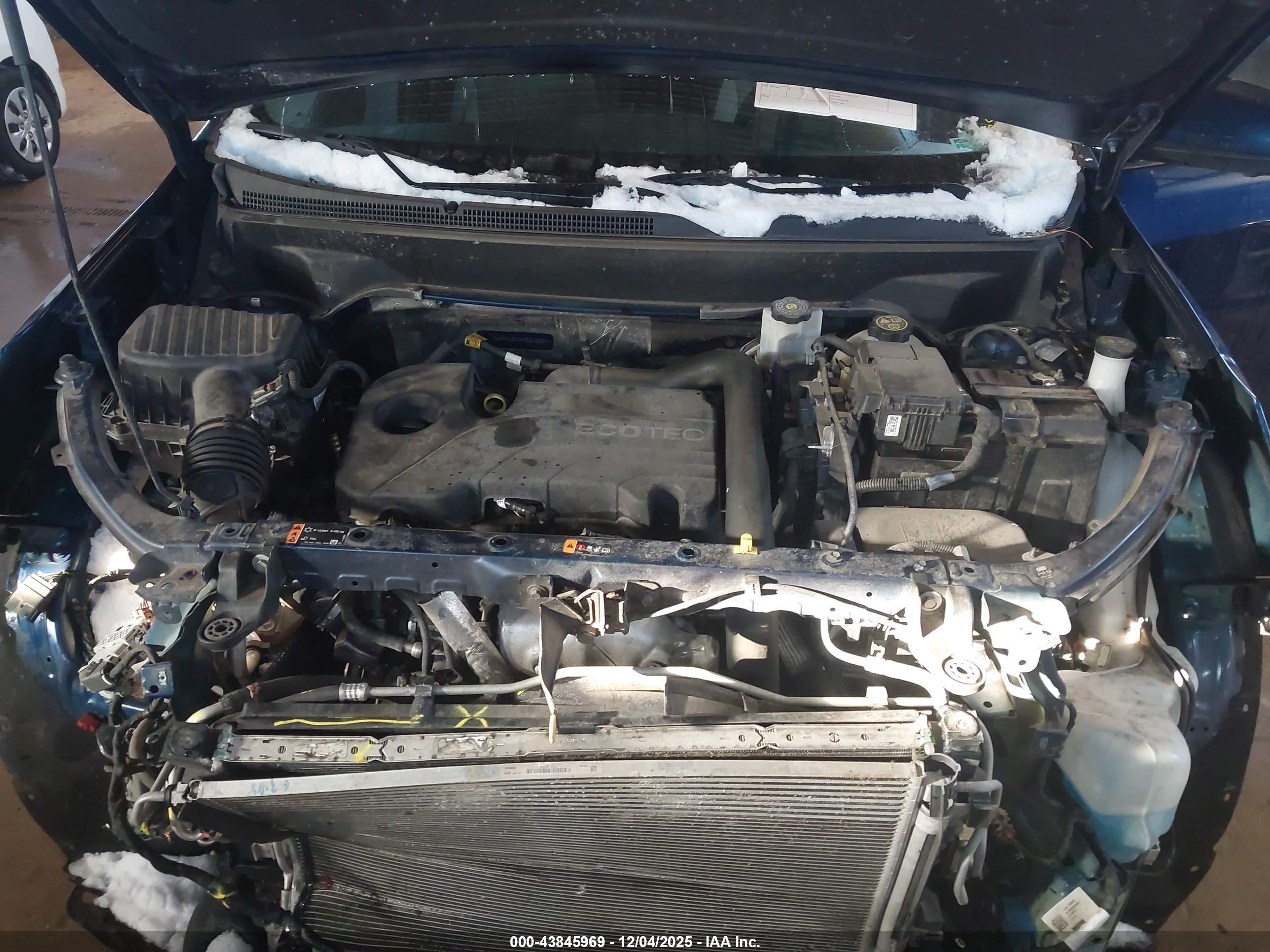 CHEVROLET EQUINOX image 10