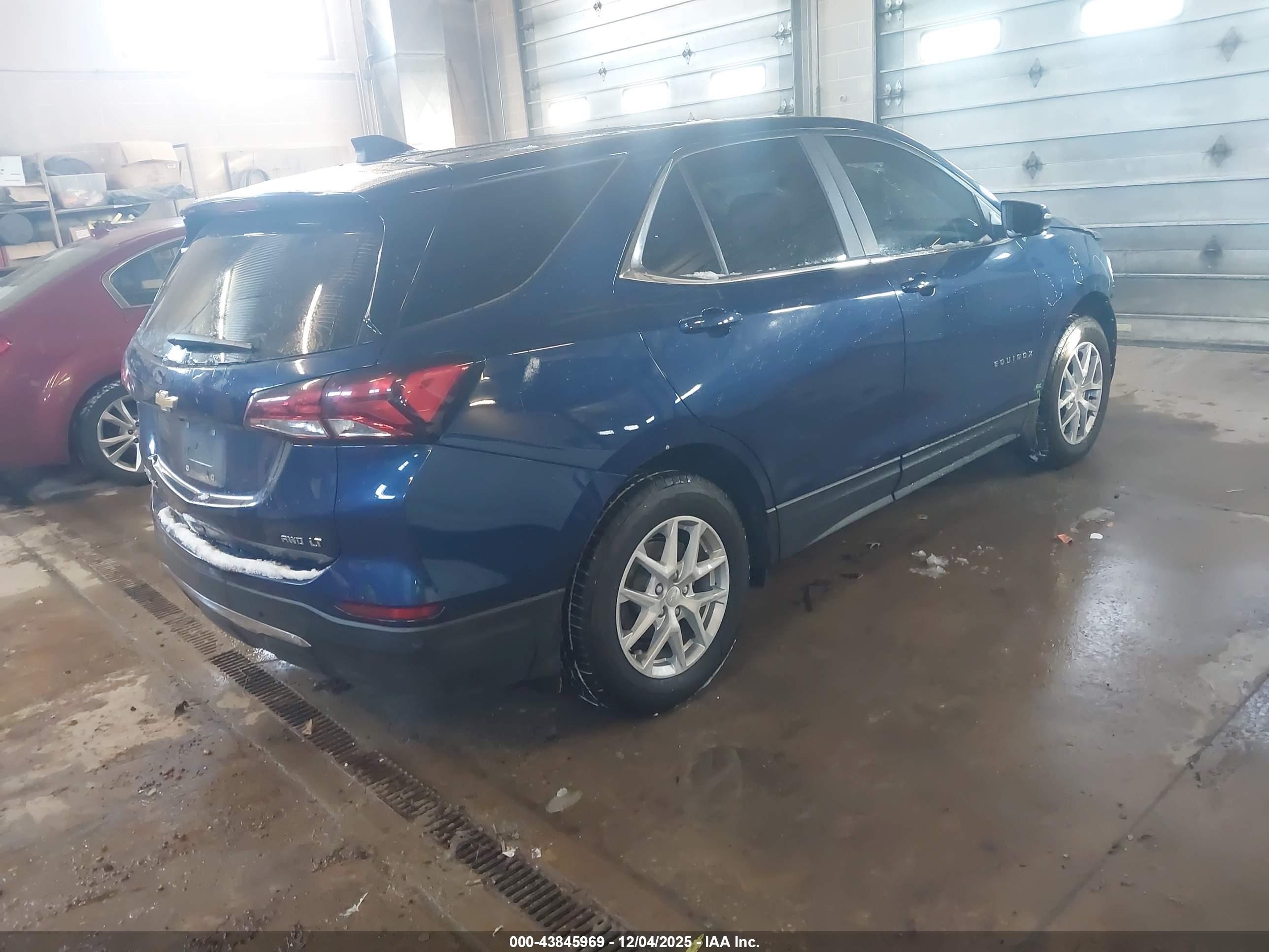 CHEVROLET EQUINOX image 4