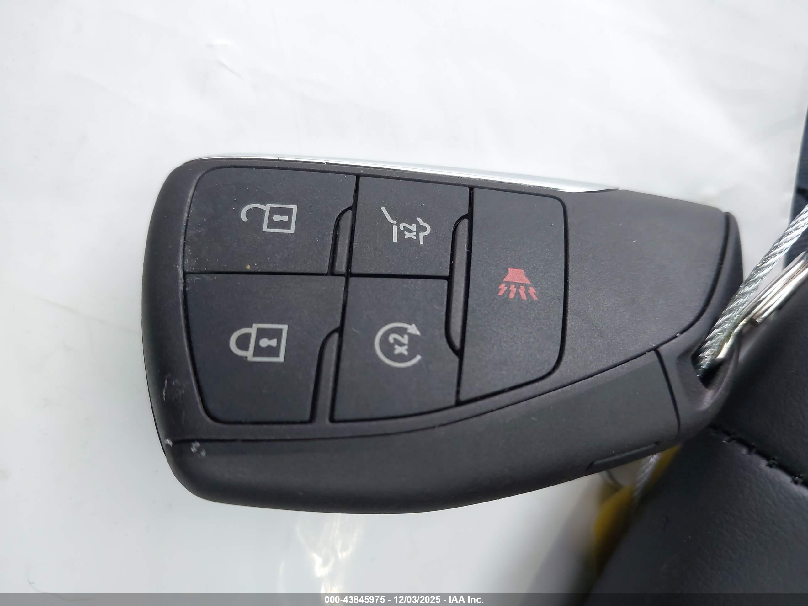 CHEVROLET EQUINOX image 11