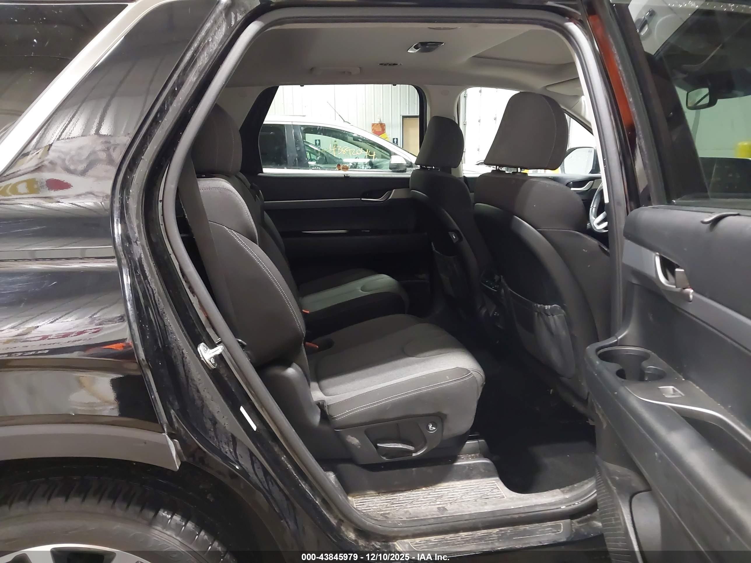 HYUNDAI PALISADE image 8