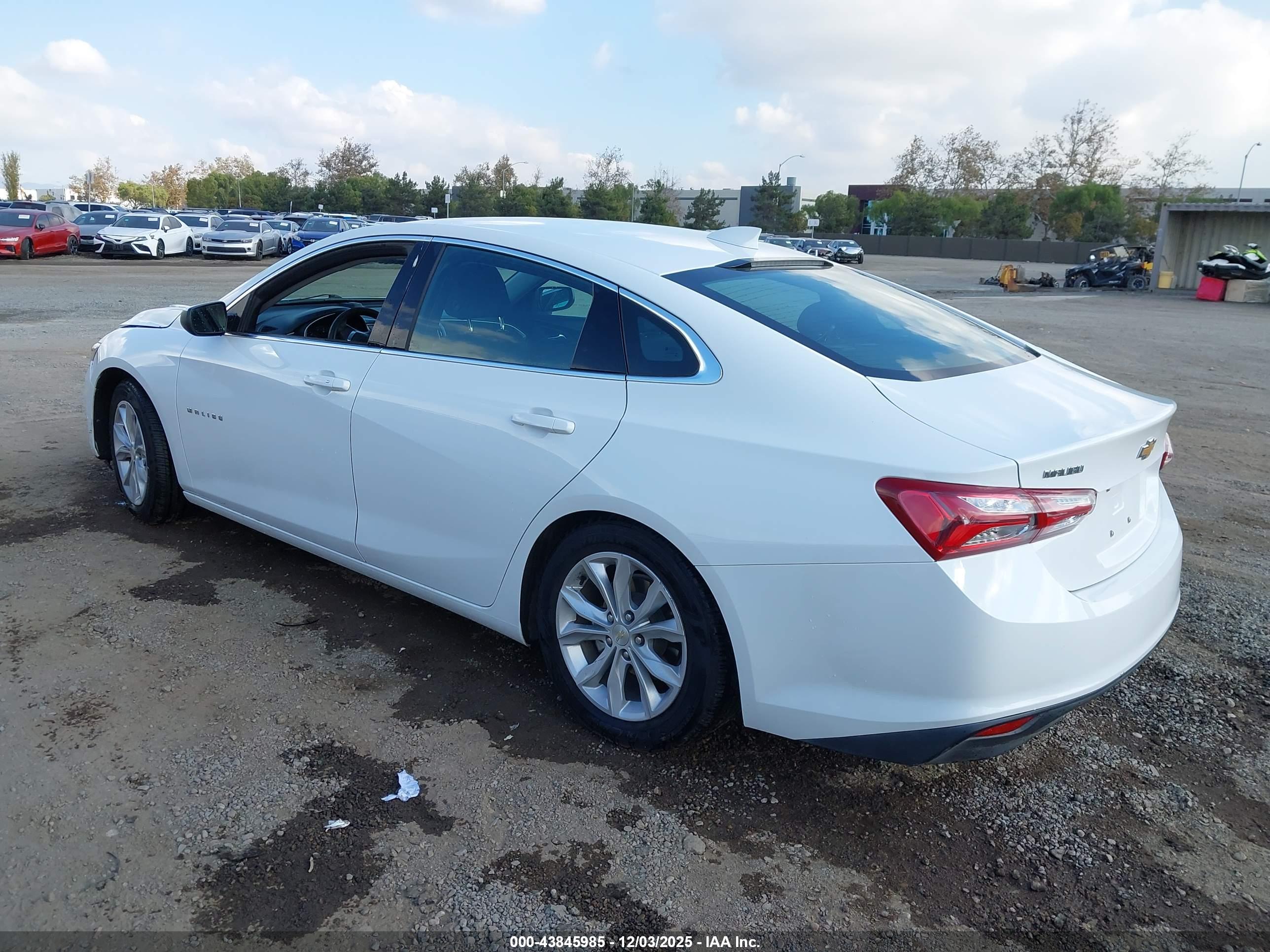 CHEVROLET MALIBU image 3